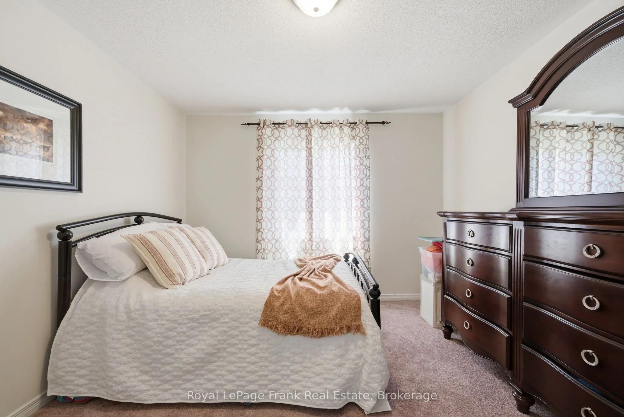 56 Deacon Crescent
