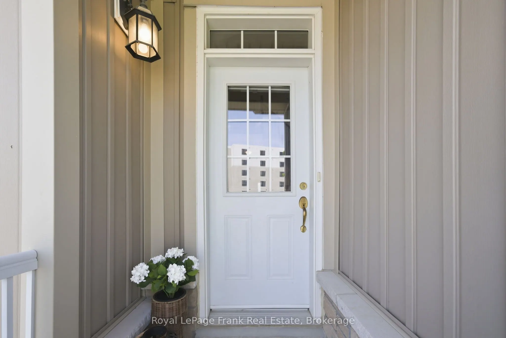 56 Deacon Crescent