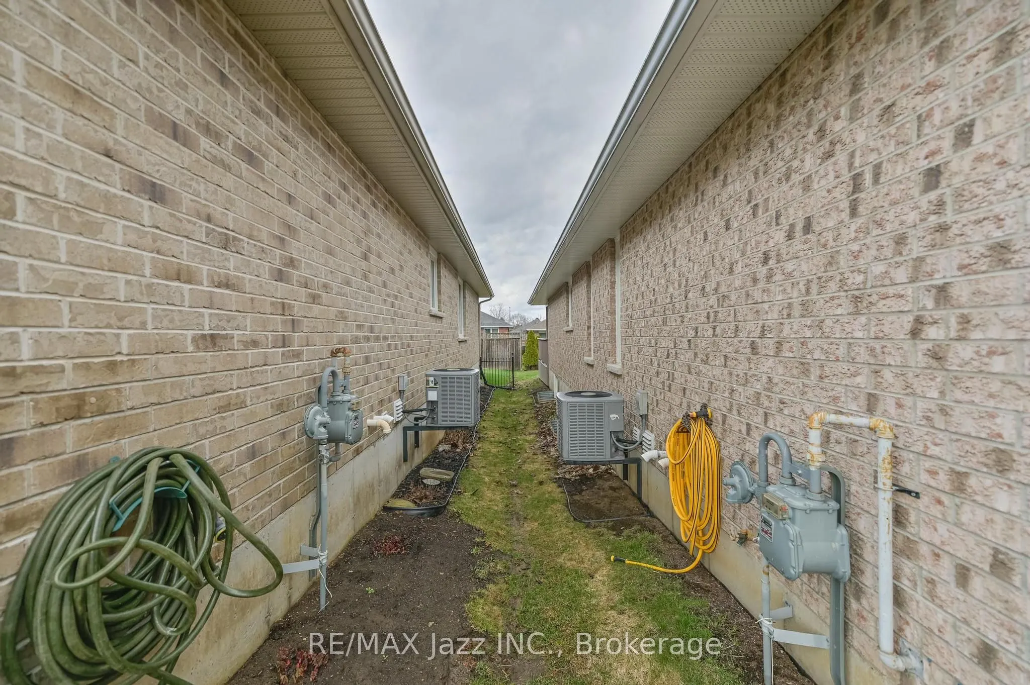 33 Ashwood Crescent