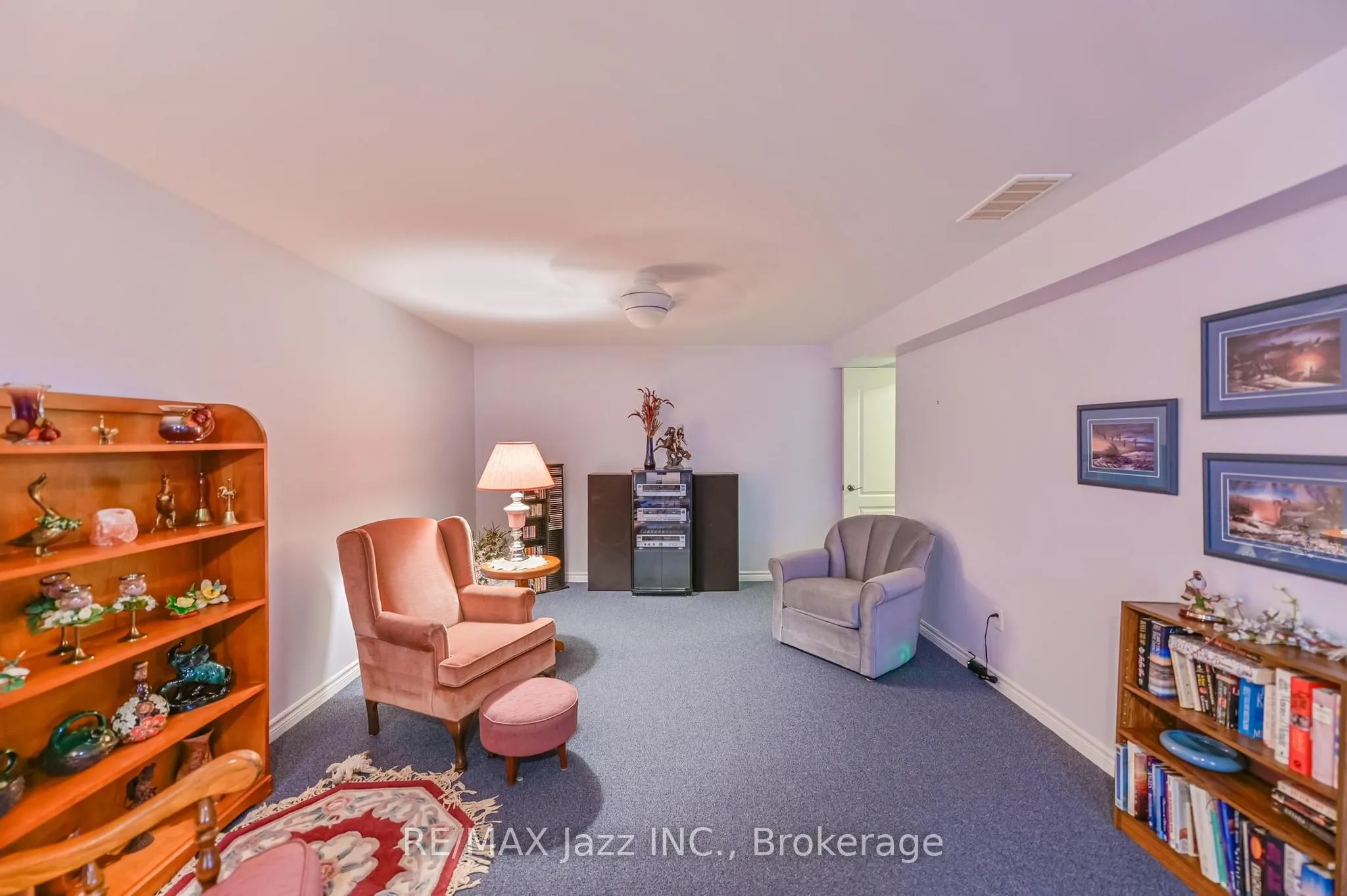 33 Ashwood Crescent