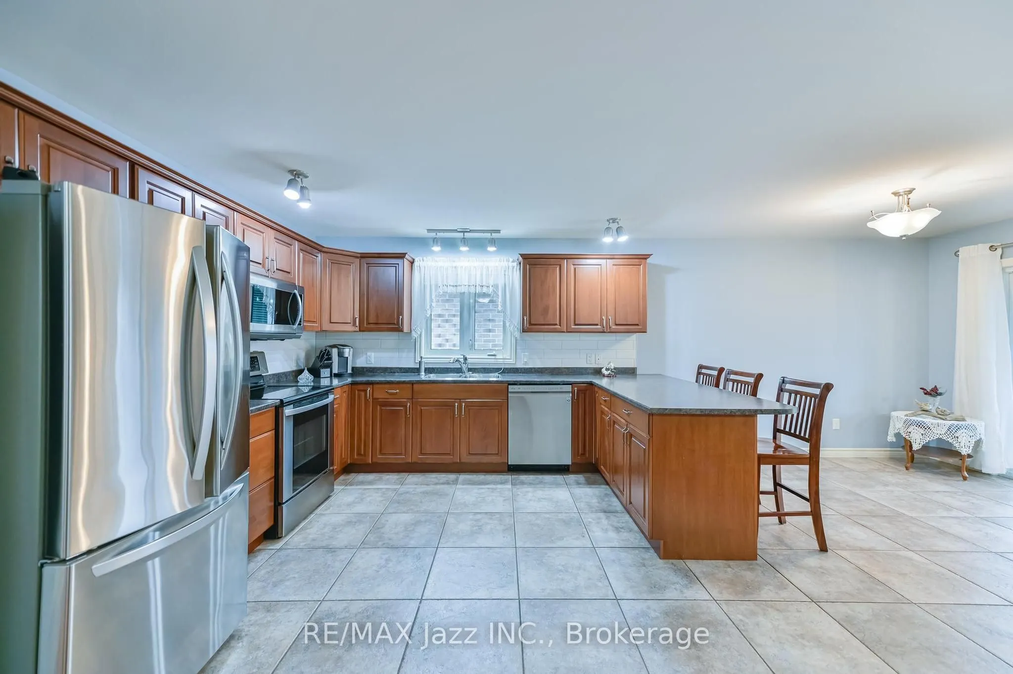 33 Ashwood Crescent