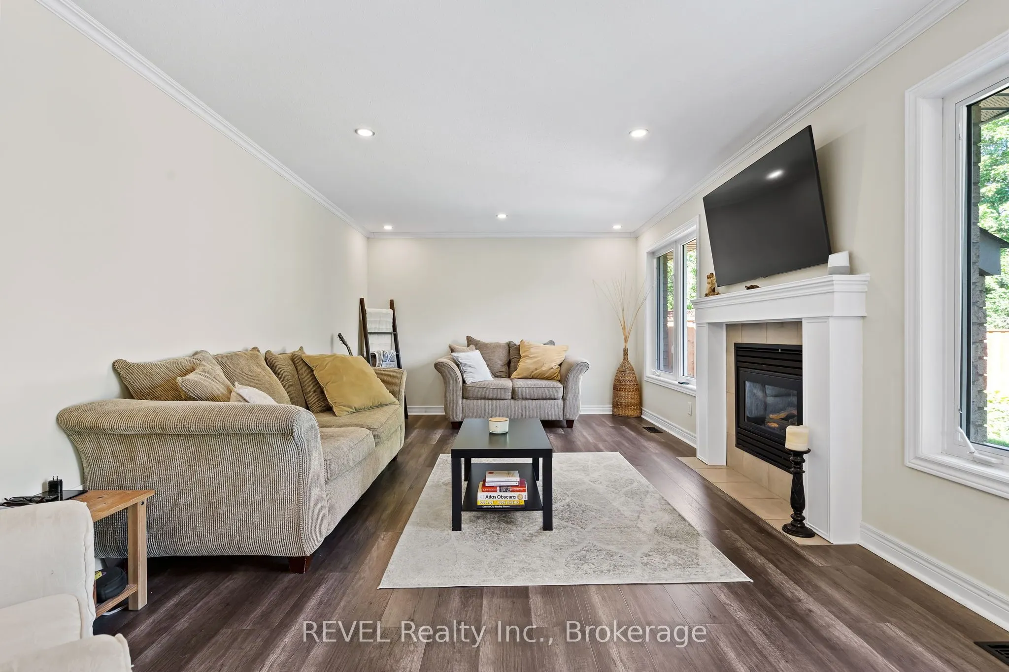 98 Debora Drive