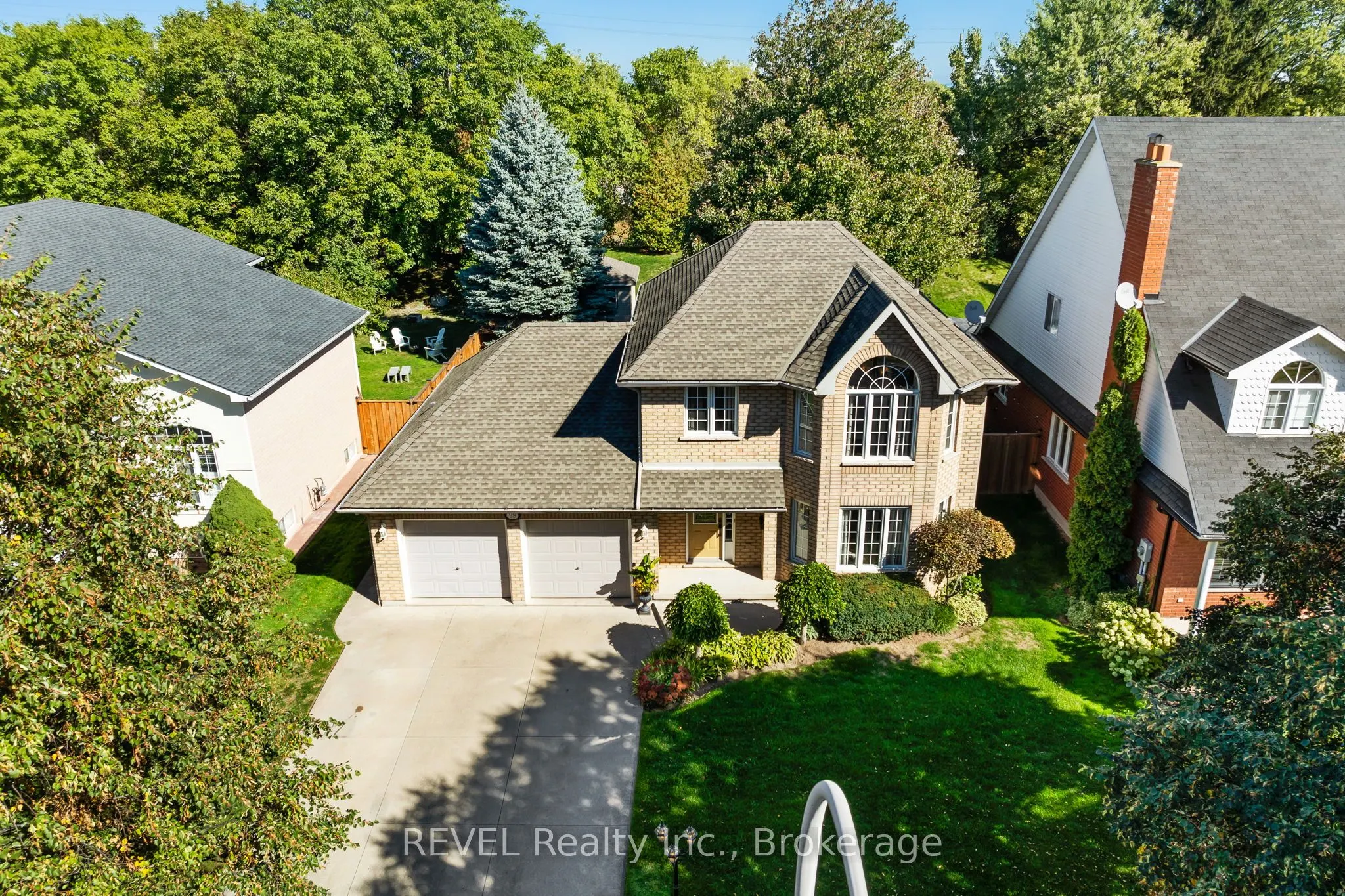 98 Debora Drive