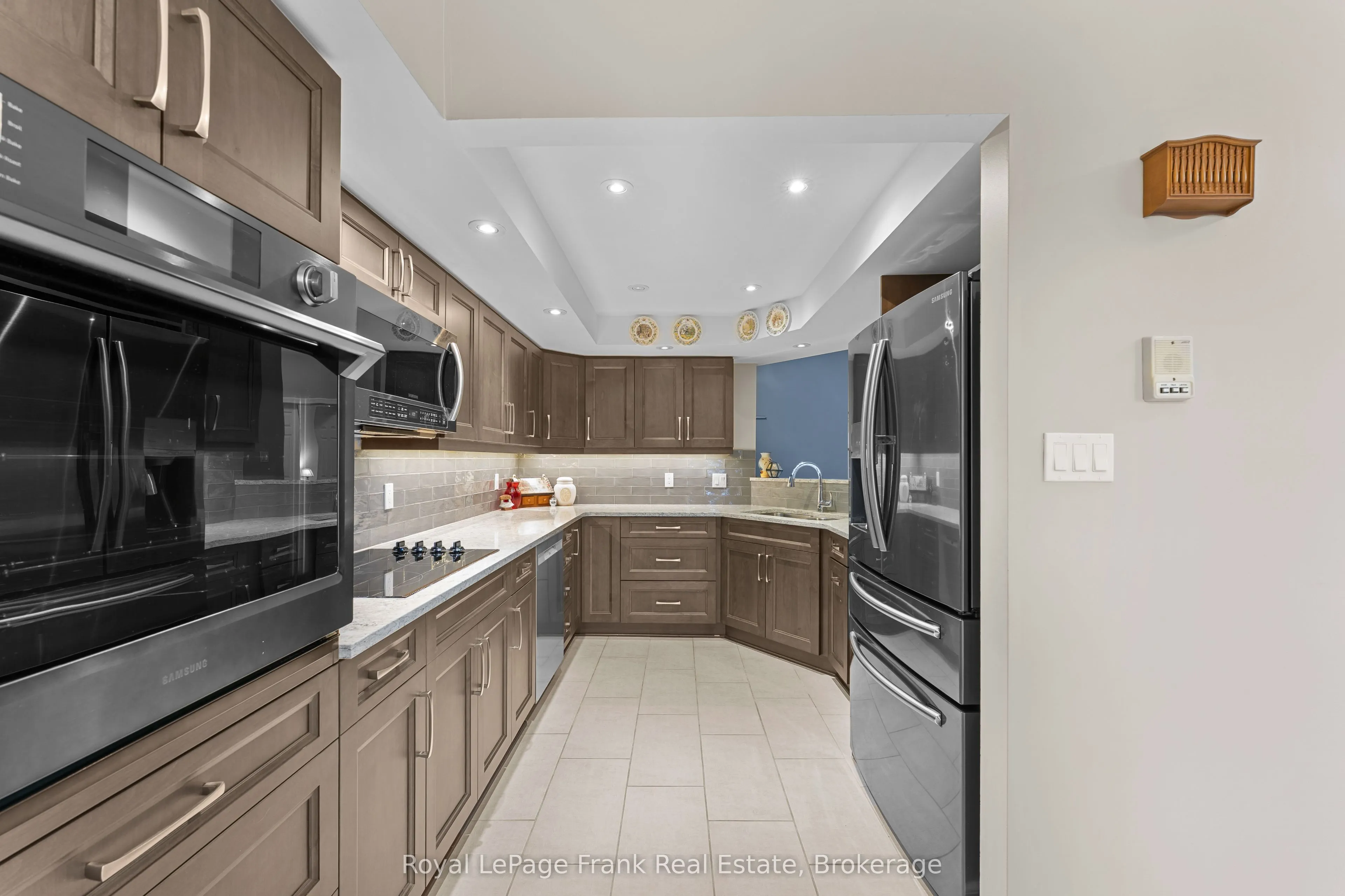 1 Sherwood Street #403
