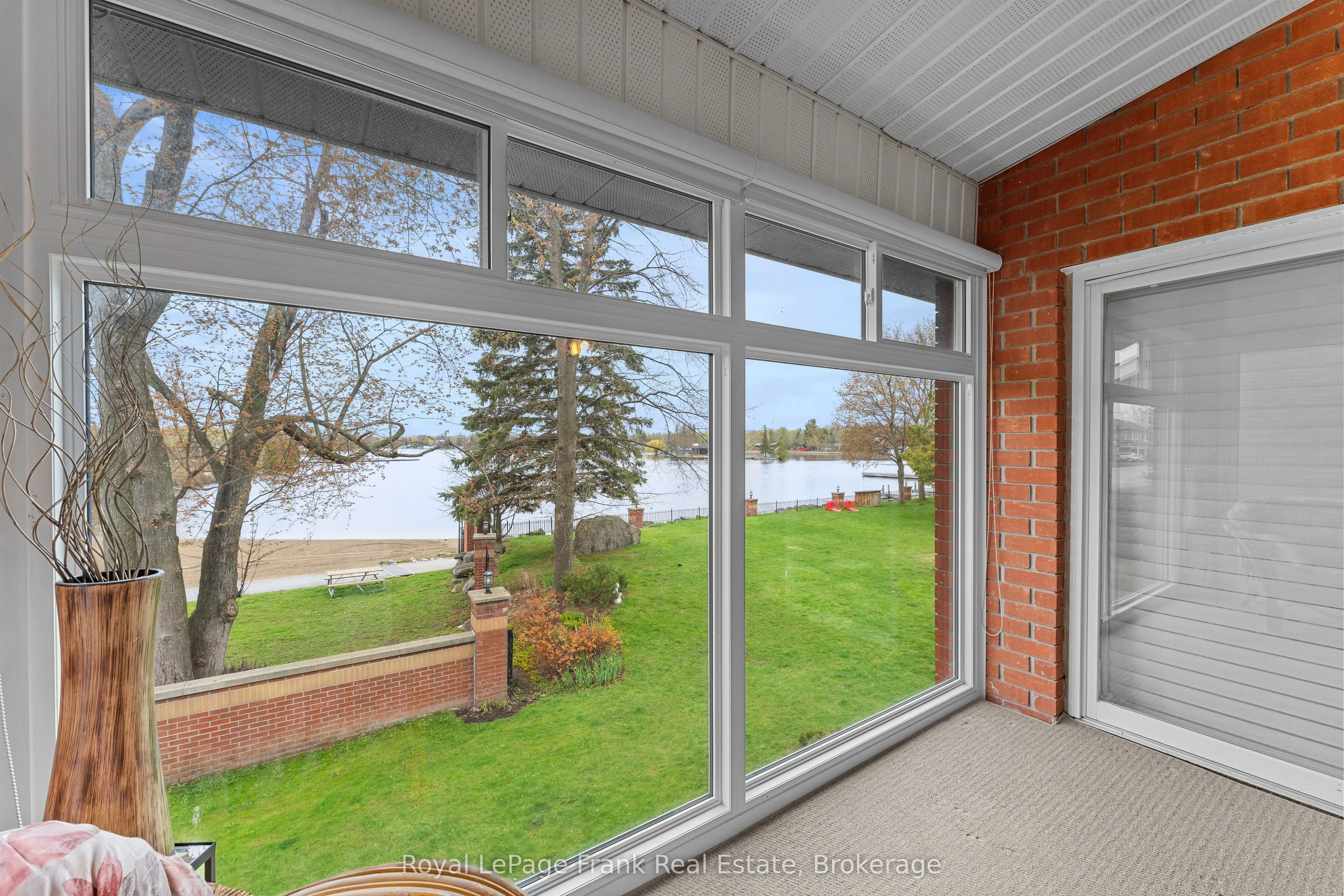 1 Sherwood Street #403