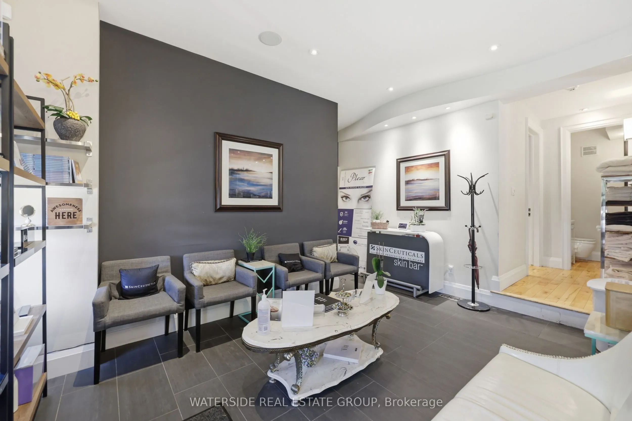 58 King Street W