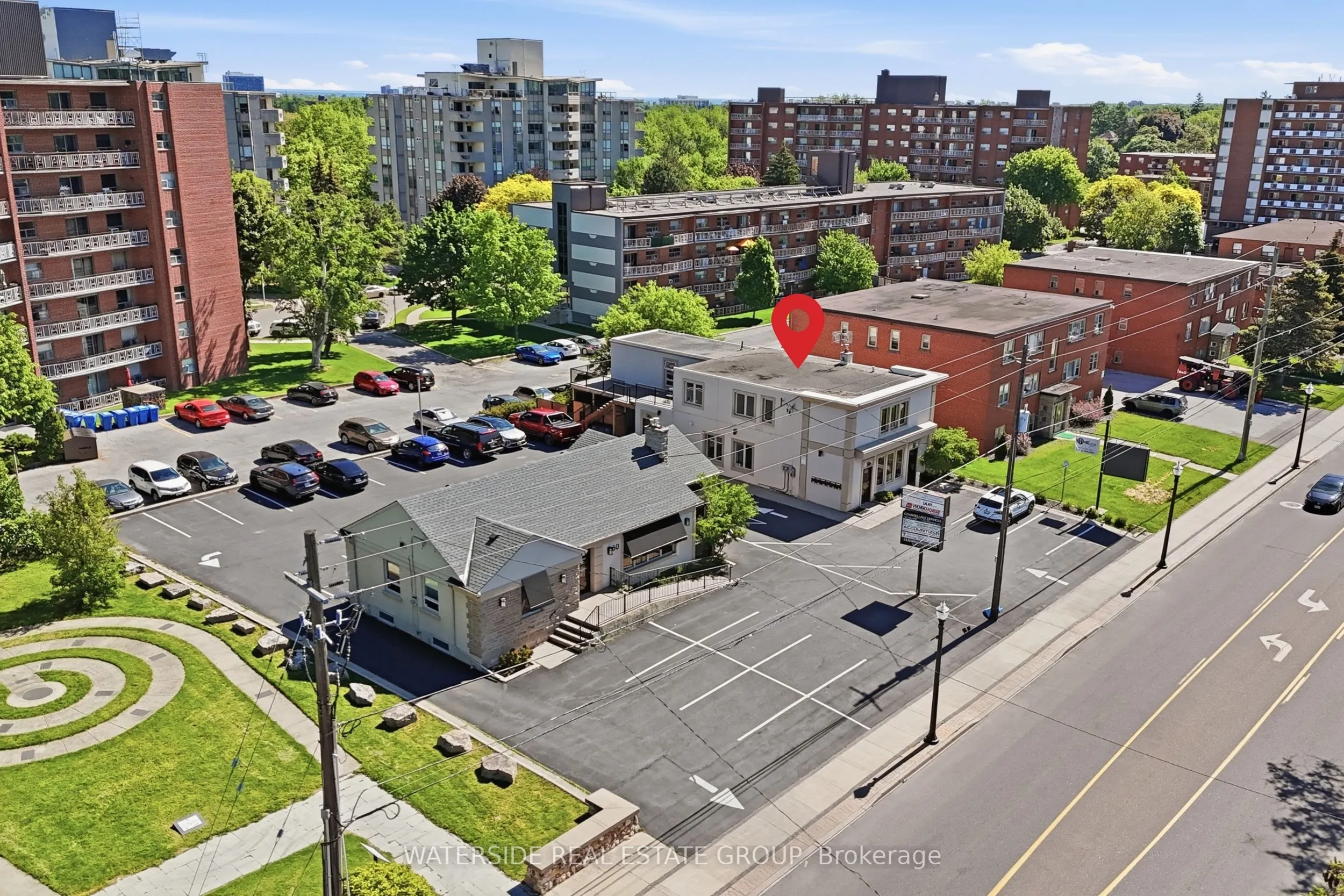 58 King Street W