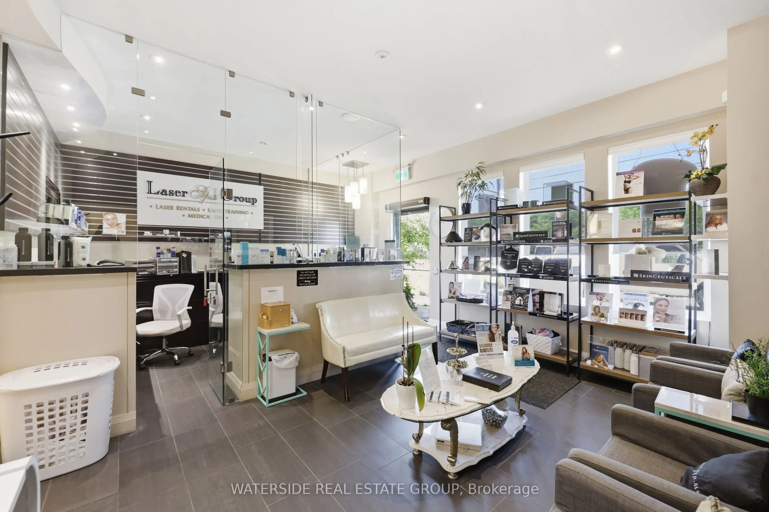 58 King Street W