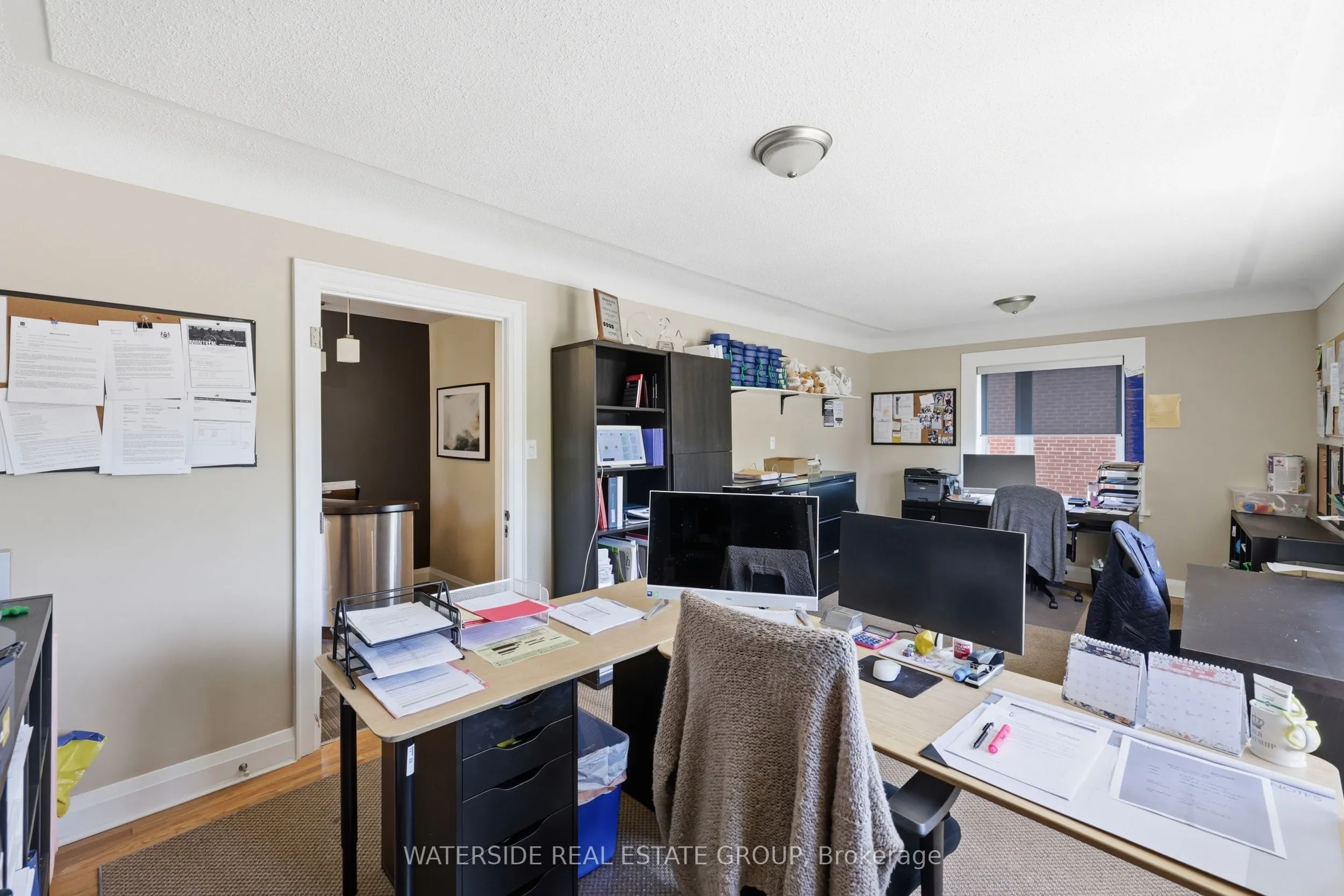 58 King Street W