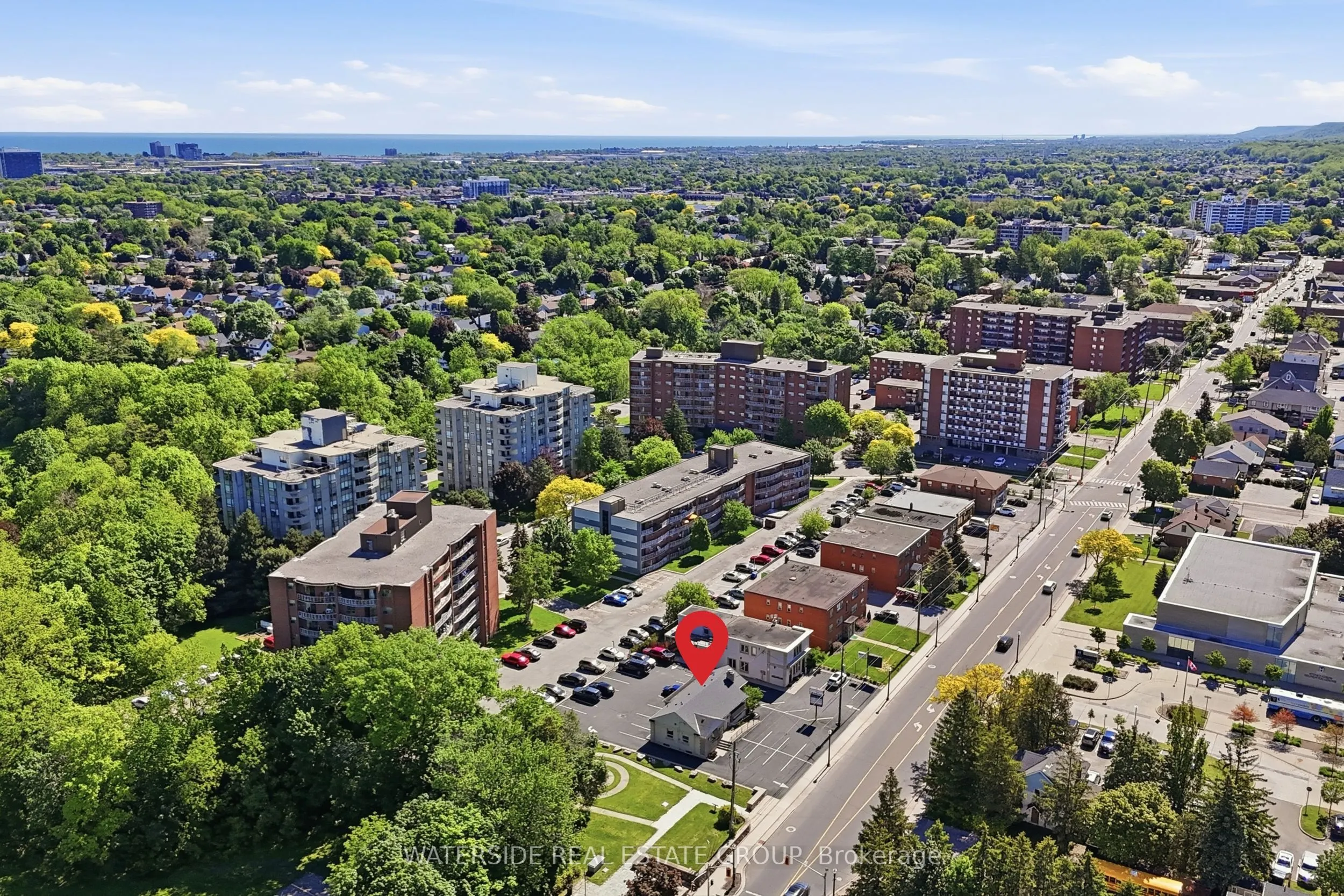 60 King Street W