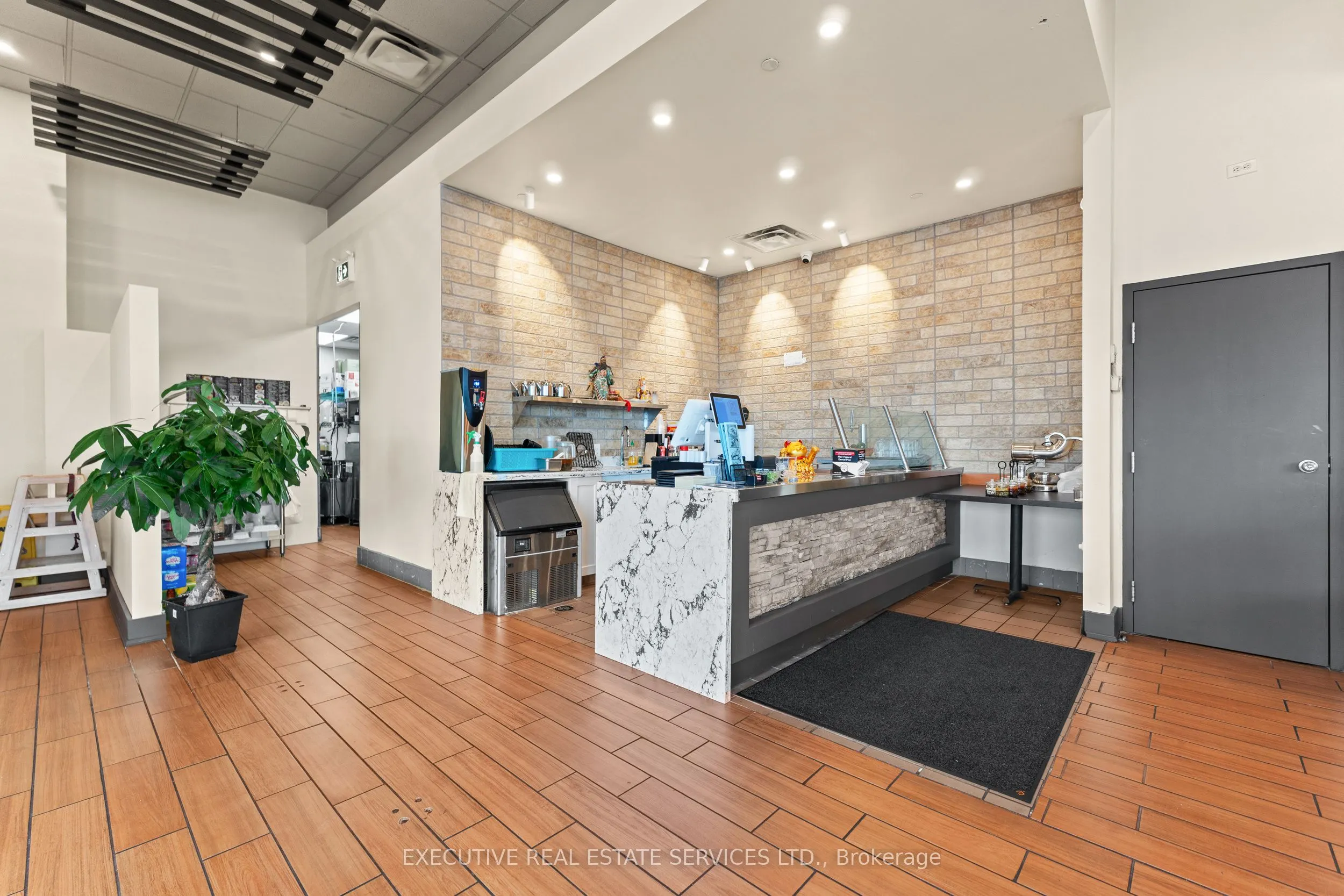 516 Centennial Parkway #101