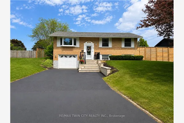 107 Rosslinn Road