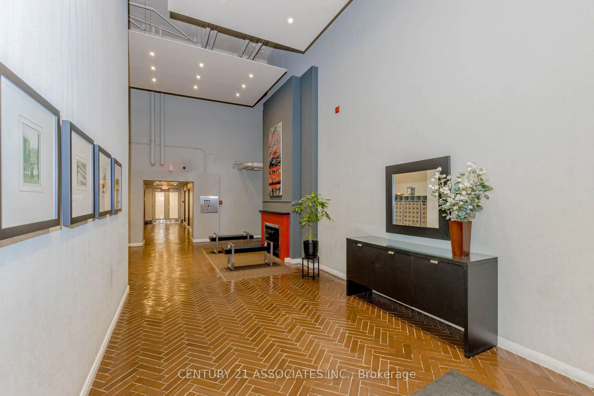 66 Bay Street S #107
