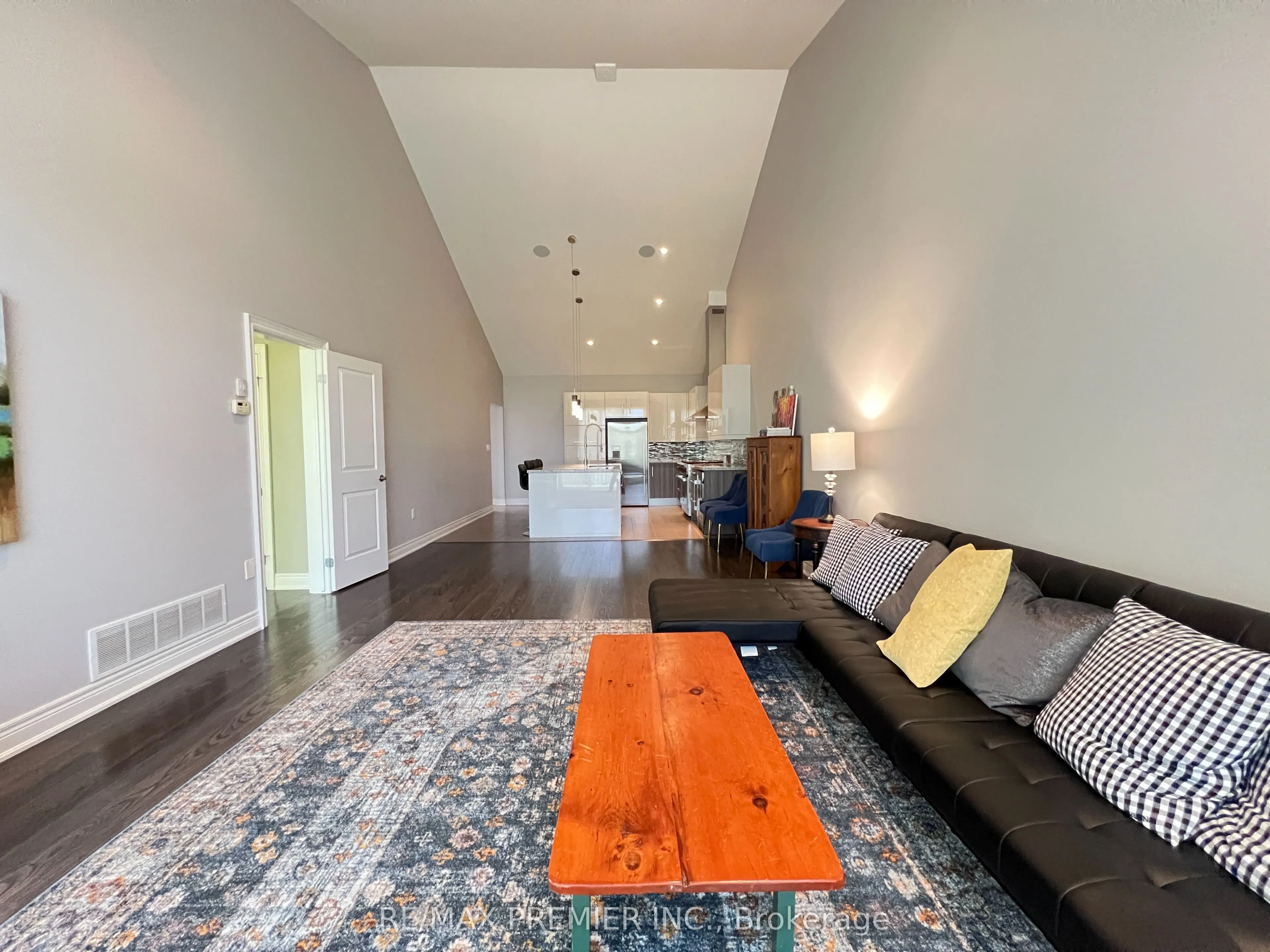 7673 Green Vista Gate #140