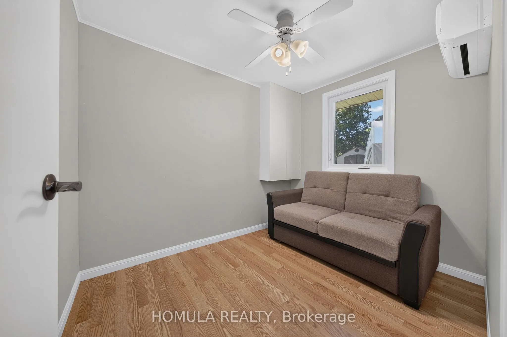 24 Riverside Drive