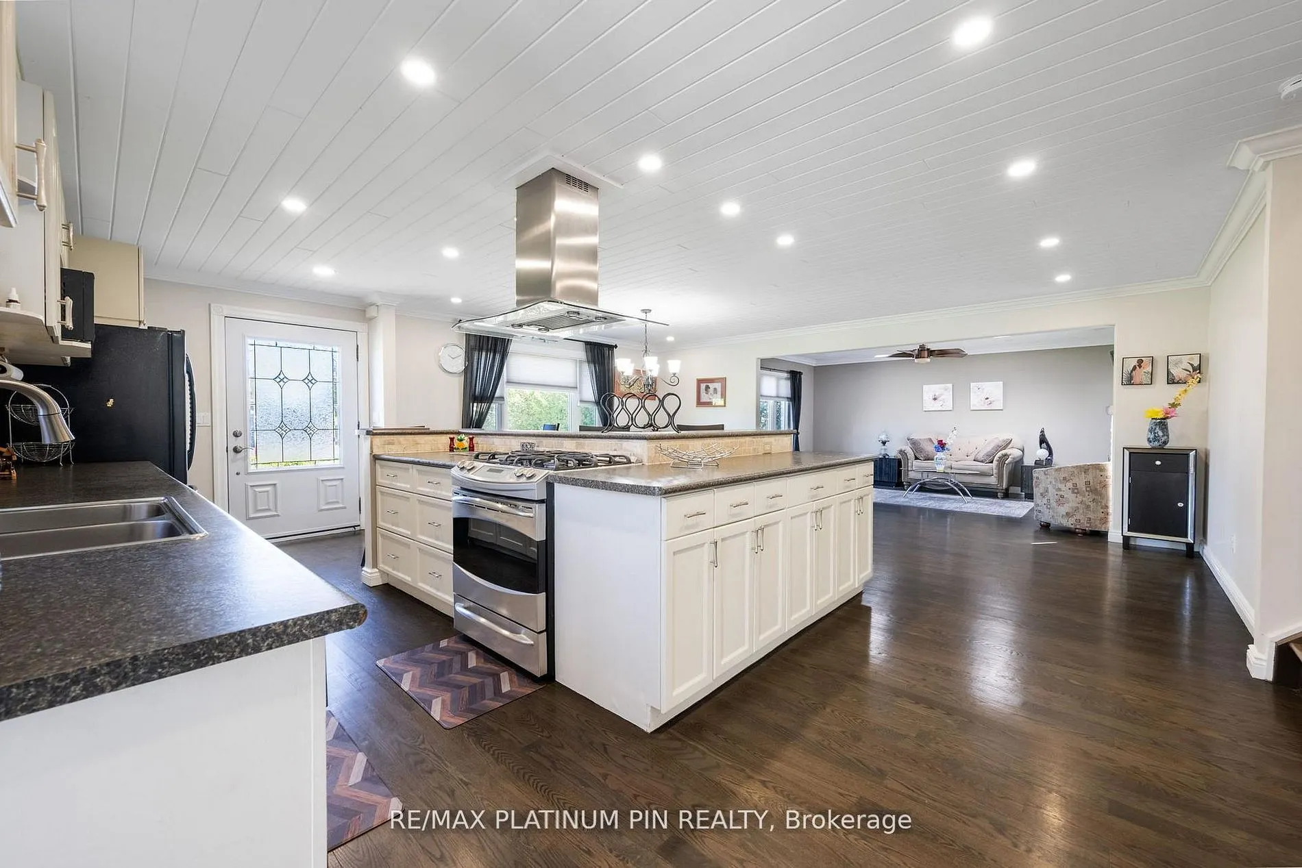 21 Longfield Drive