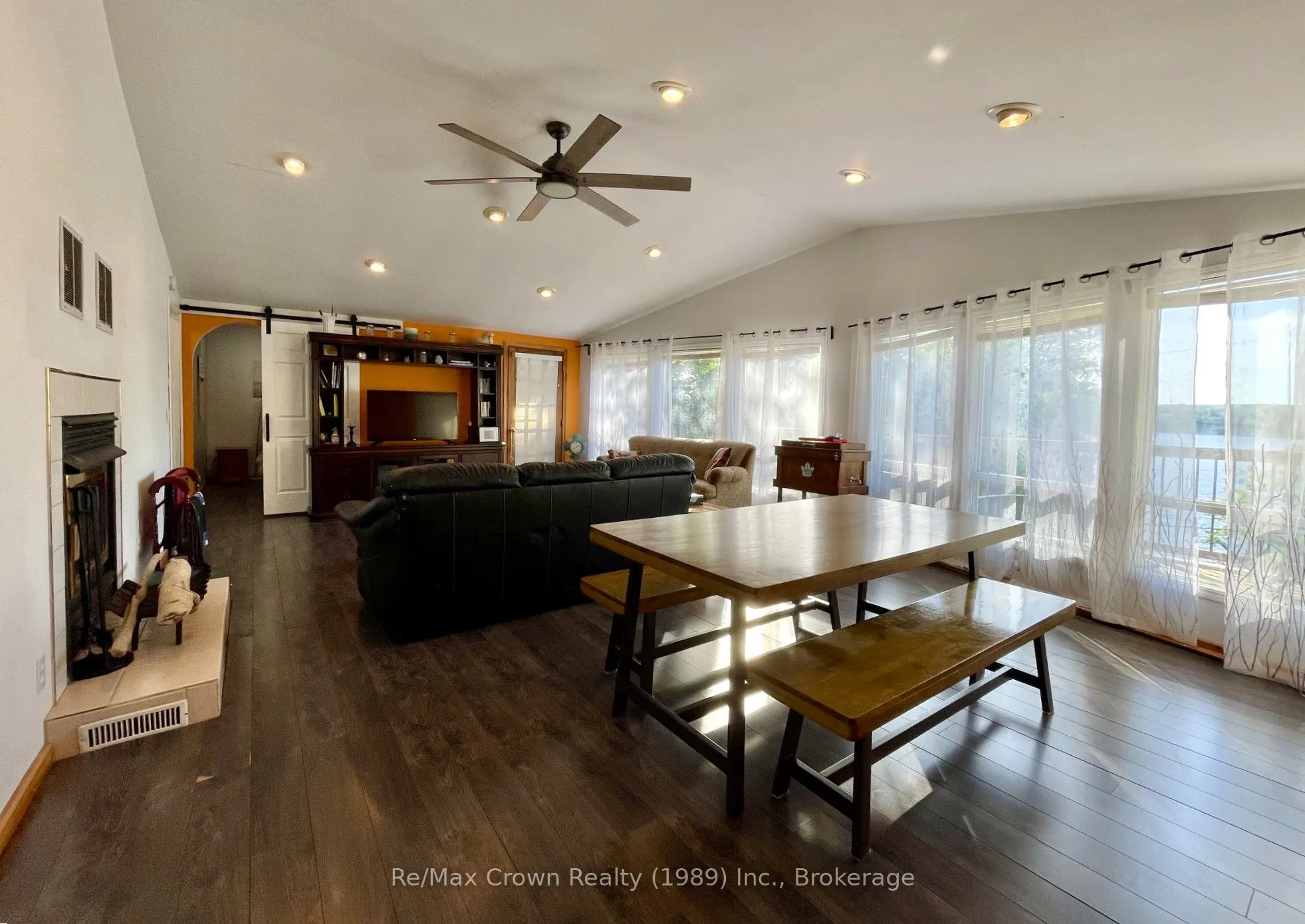 581 Limberlost Point Road