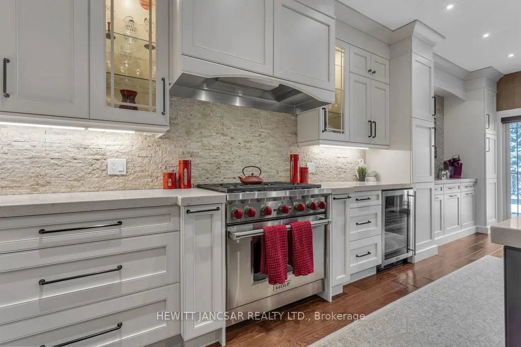 211 Terrace Wood Crescent