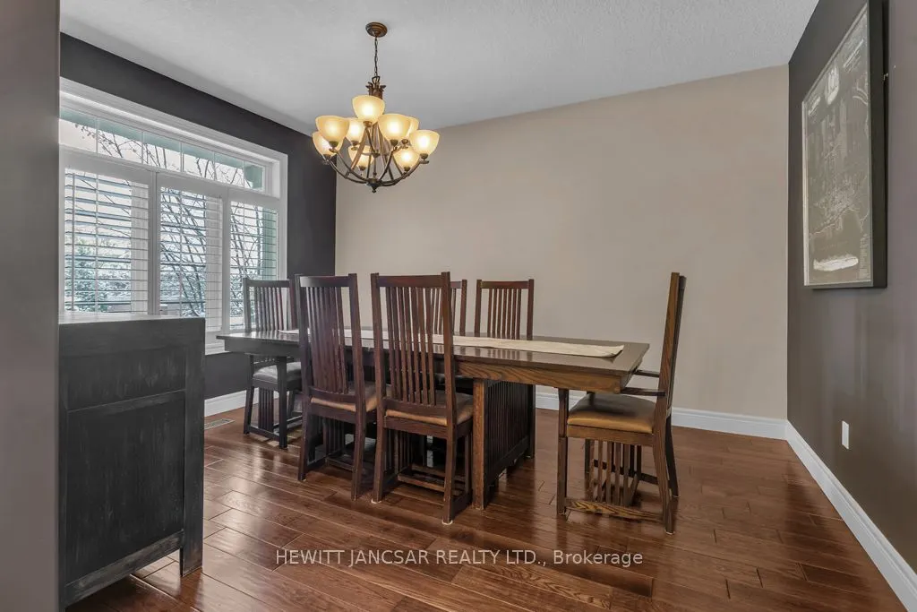 211 Terrace Wood Crescent