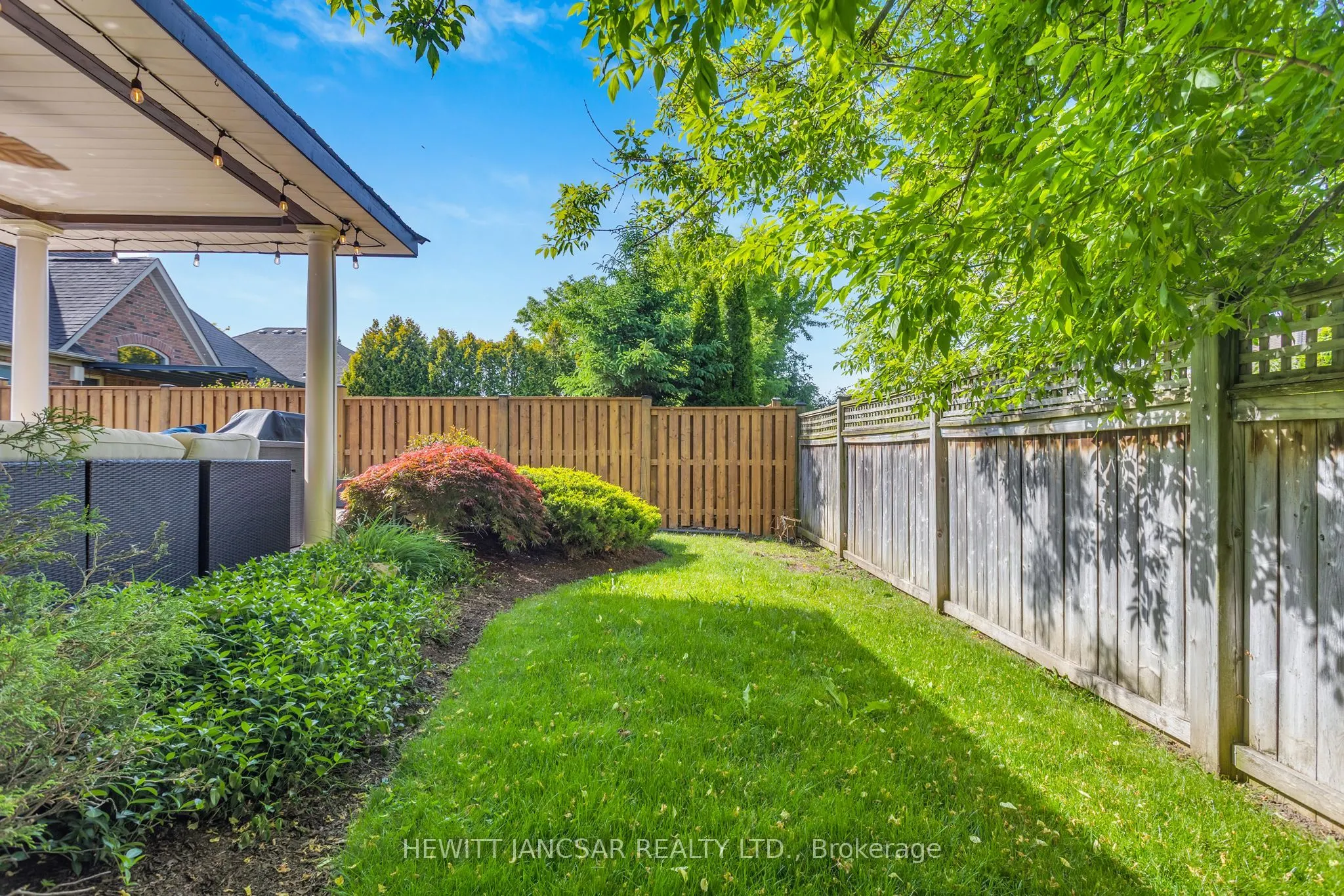 211 Terrace Wood Crescent