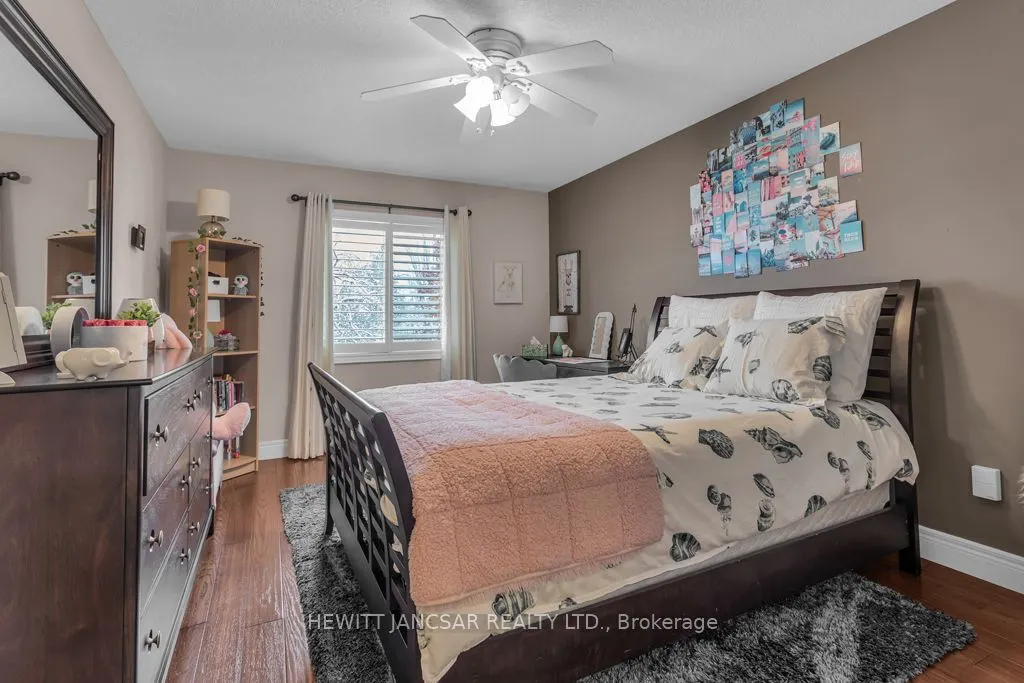 211 Terrace Wood Crescent
