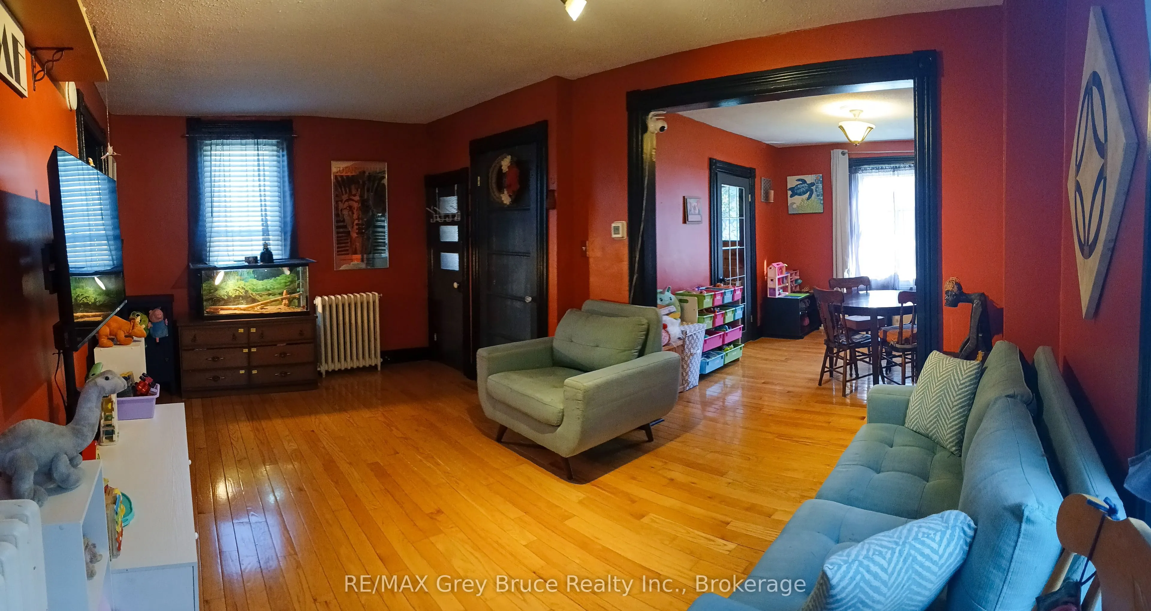 499 16th Street W