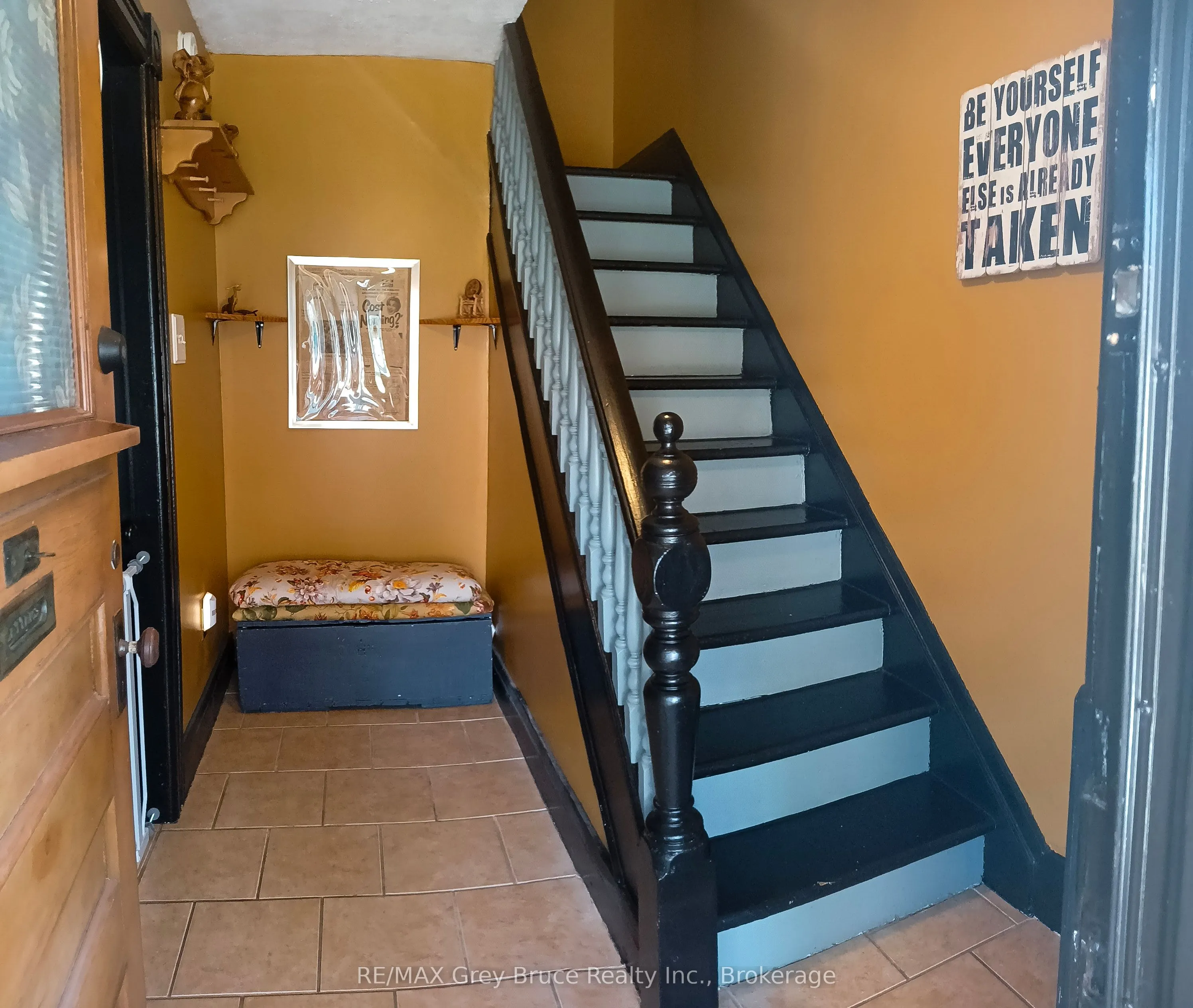 499 16th Street W