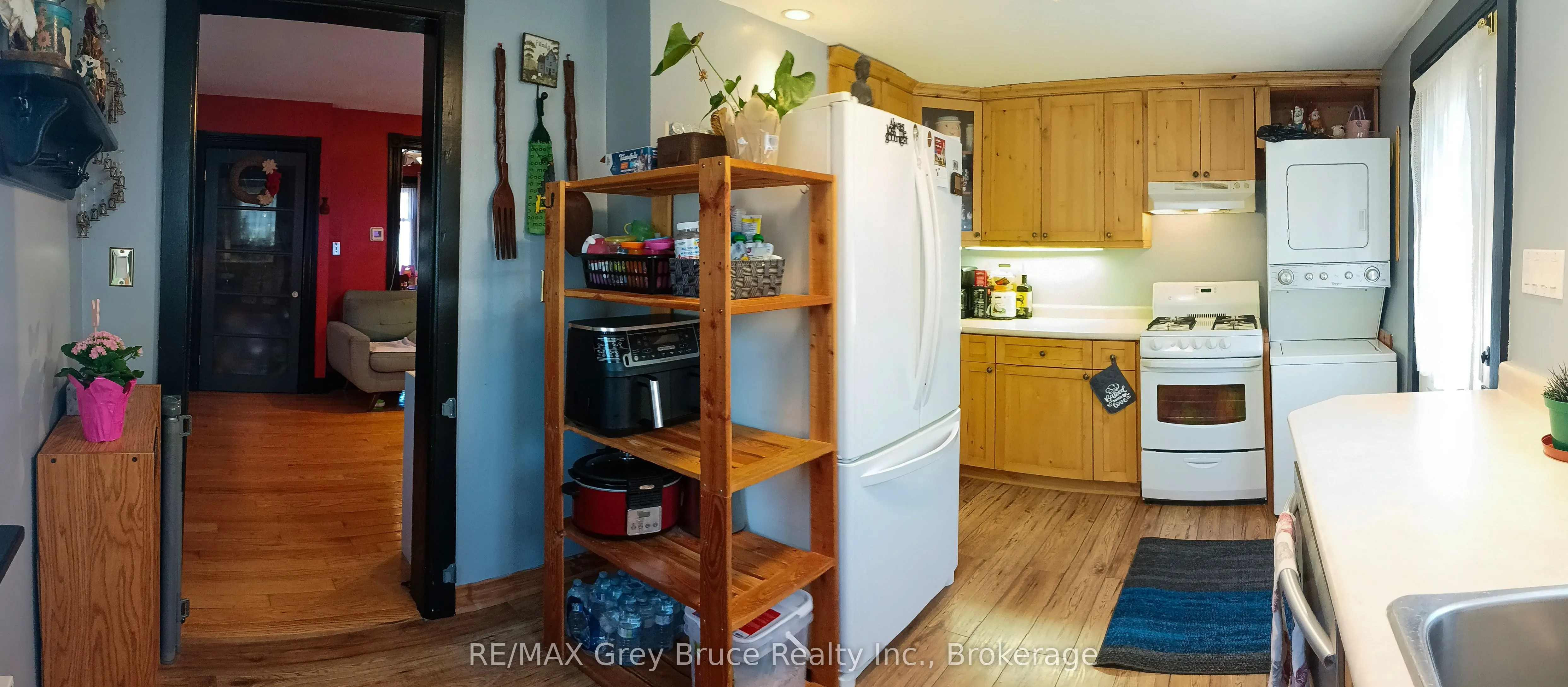 499 16th Street W