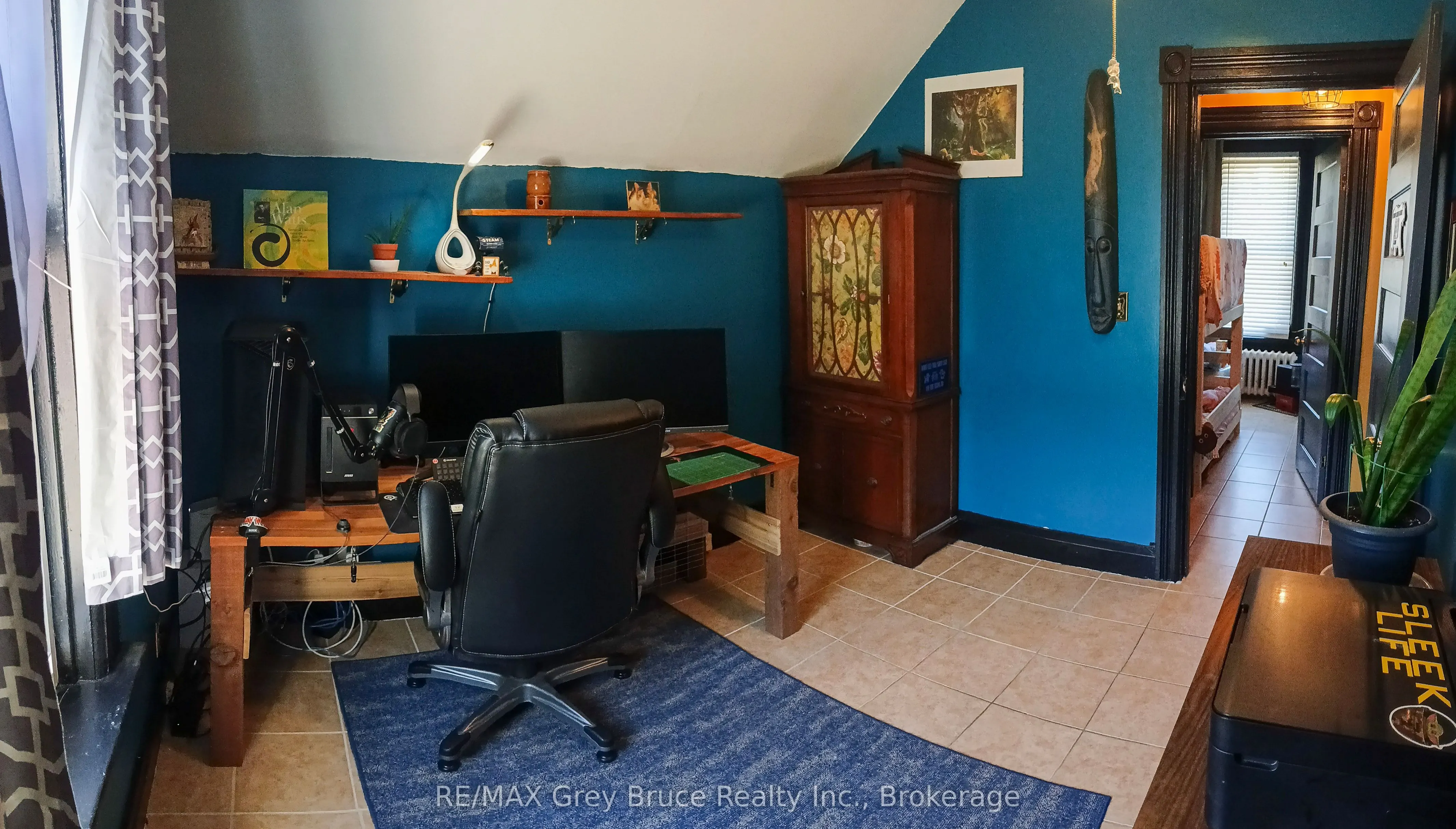 499 16th Street W