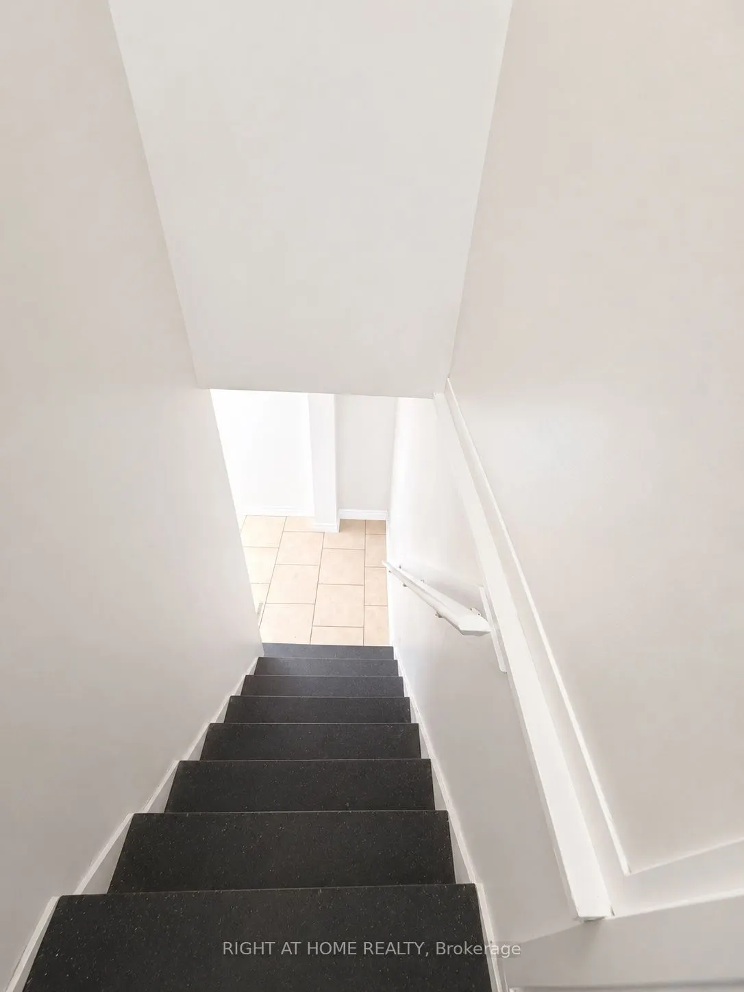 67 Brentwood Drive #Lower
