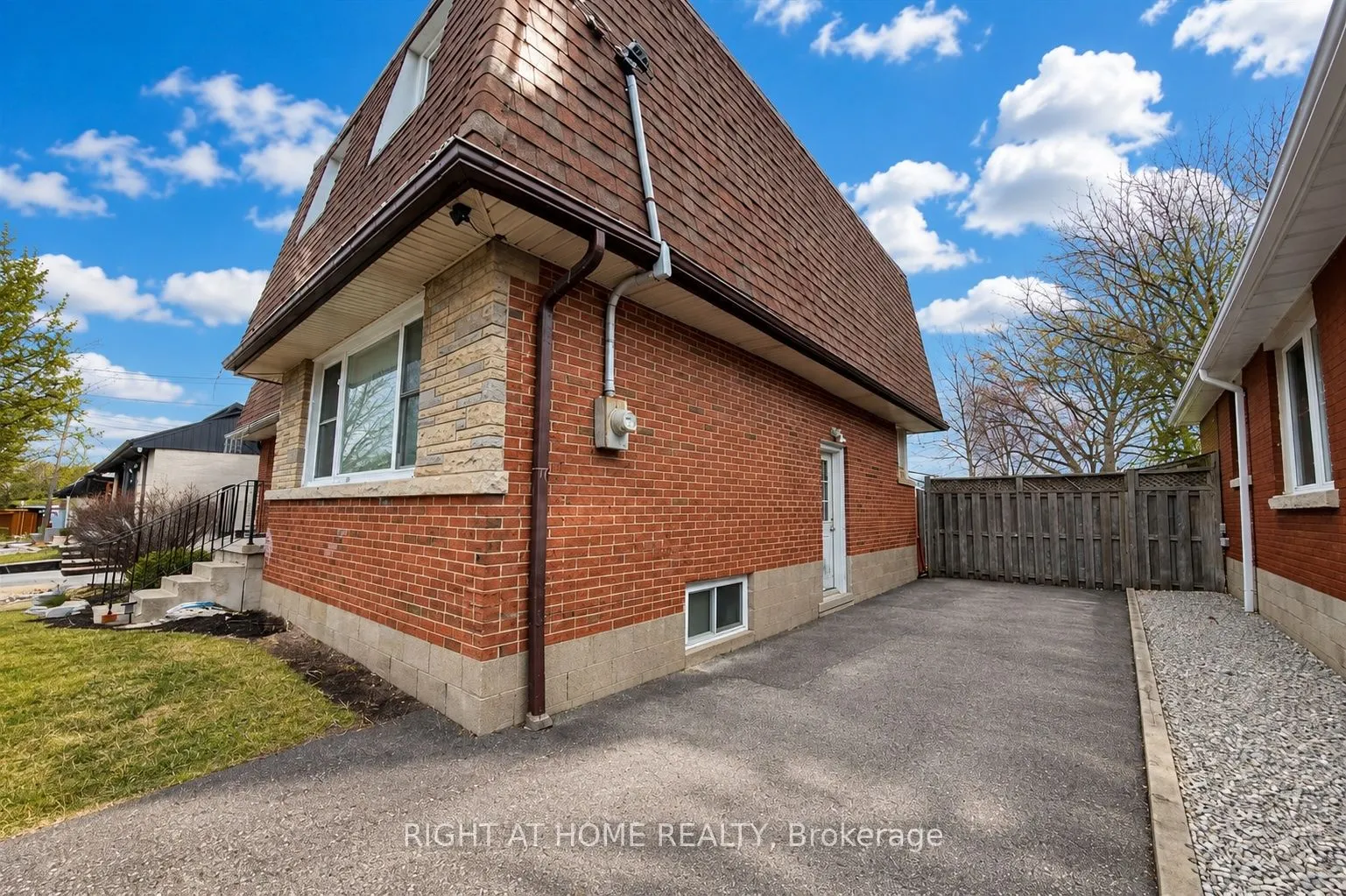 67 Brentwood Drive #Lower