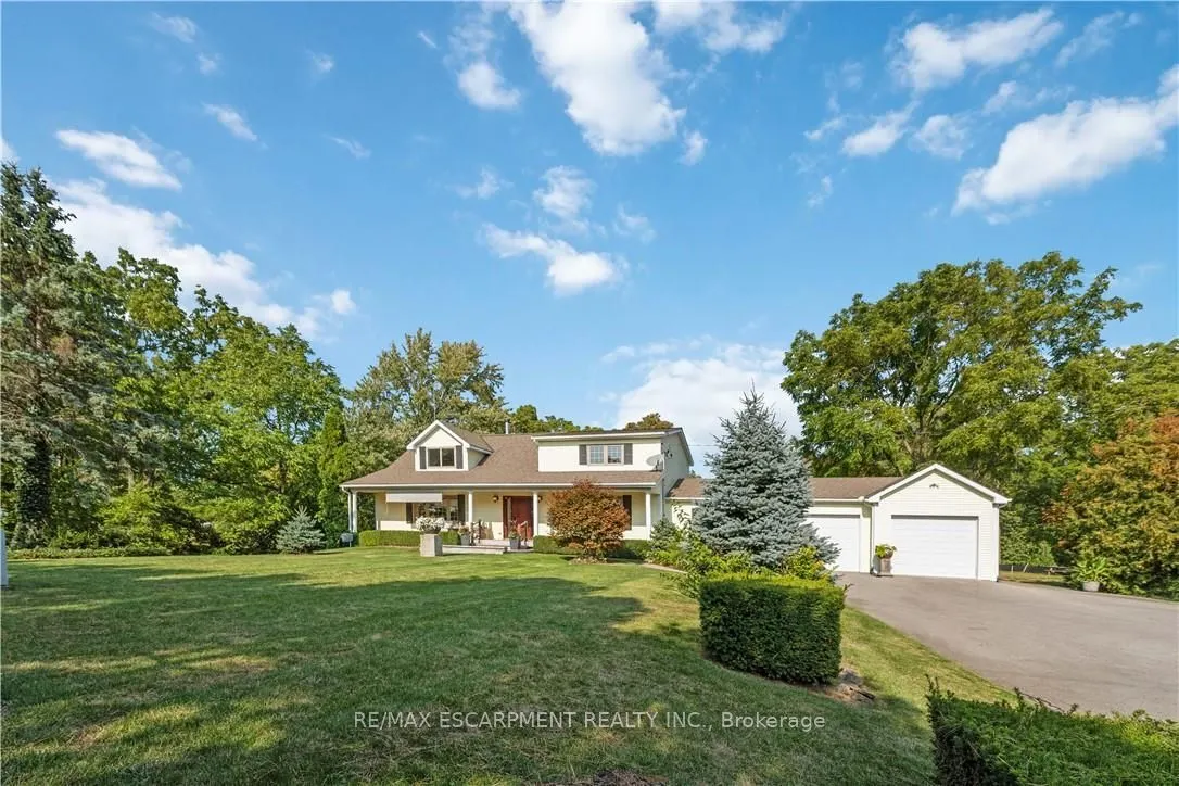 493 Ridge Road E