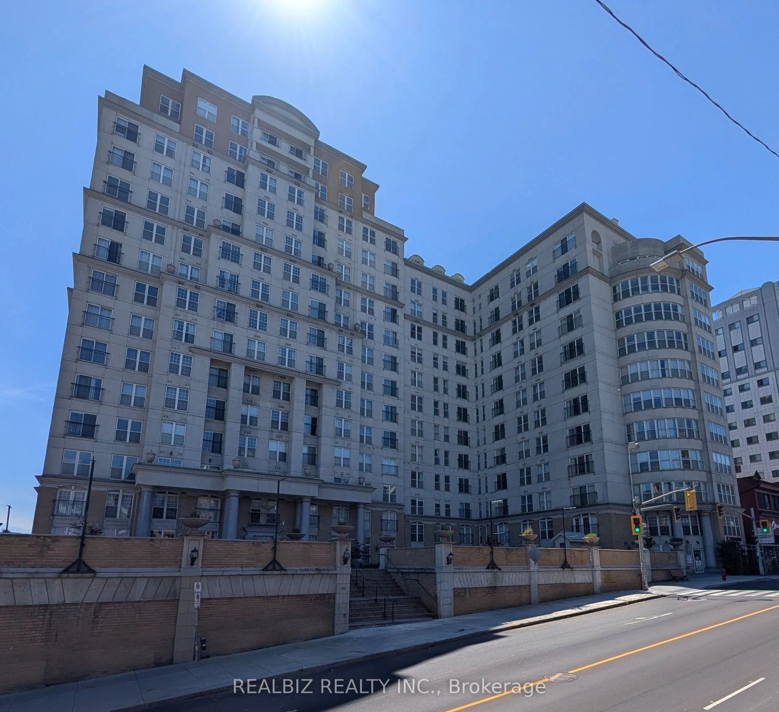 135 James Street S #512