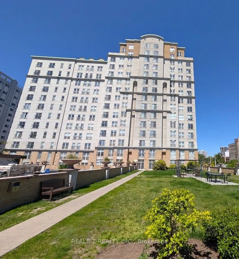 135 James Street S #512