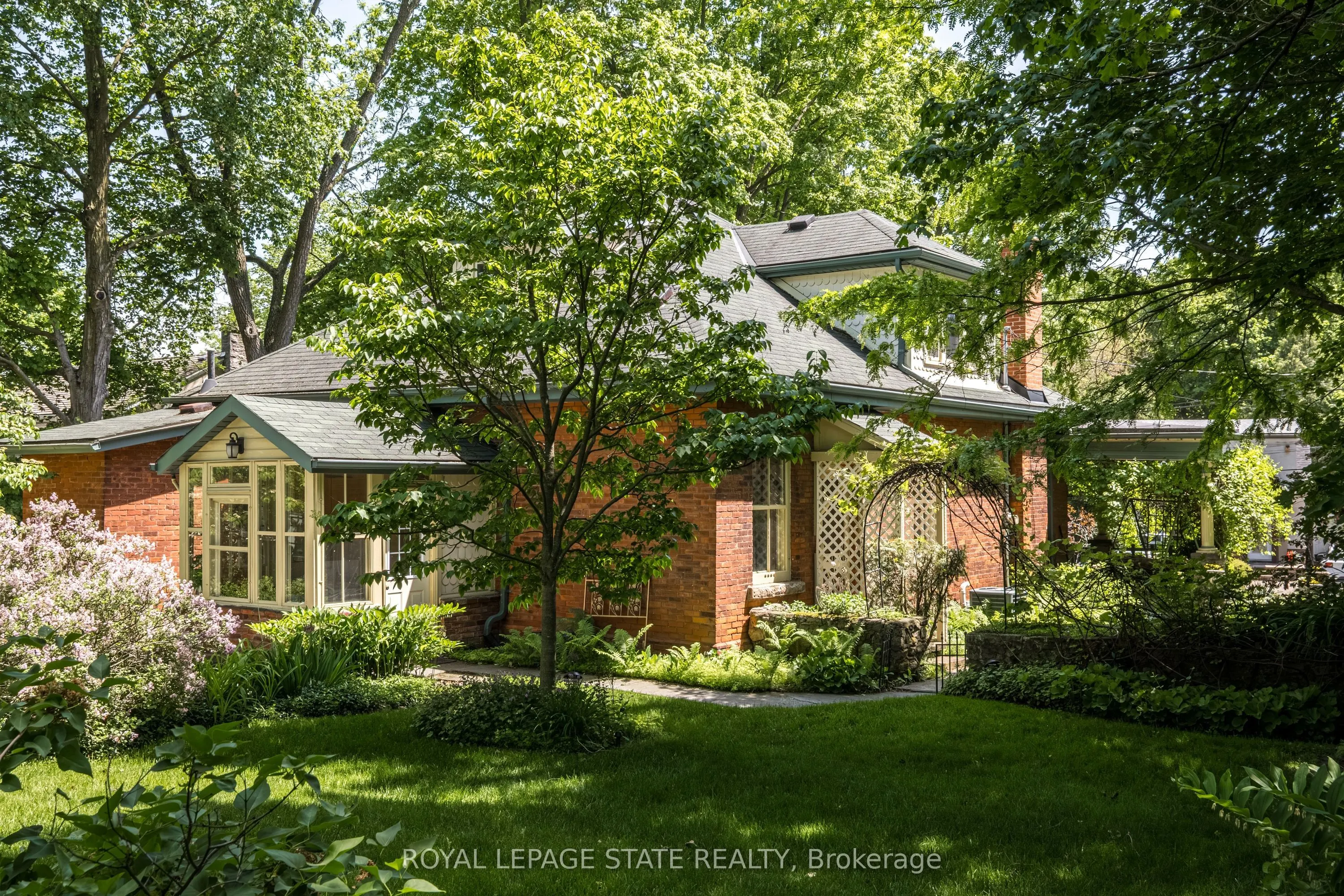 55 Cayley Street