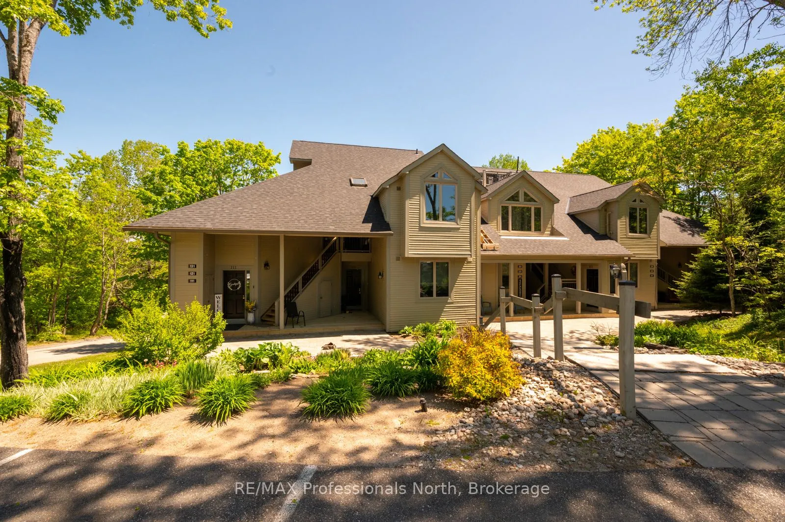 121 Grandview Hilltop Drive #121