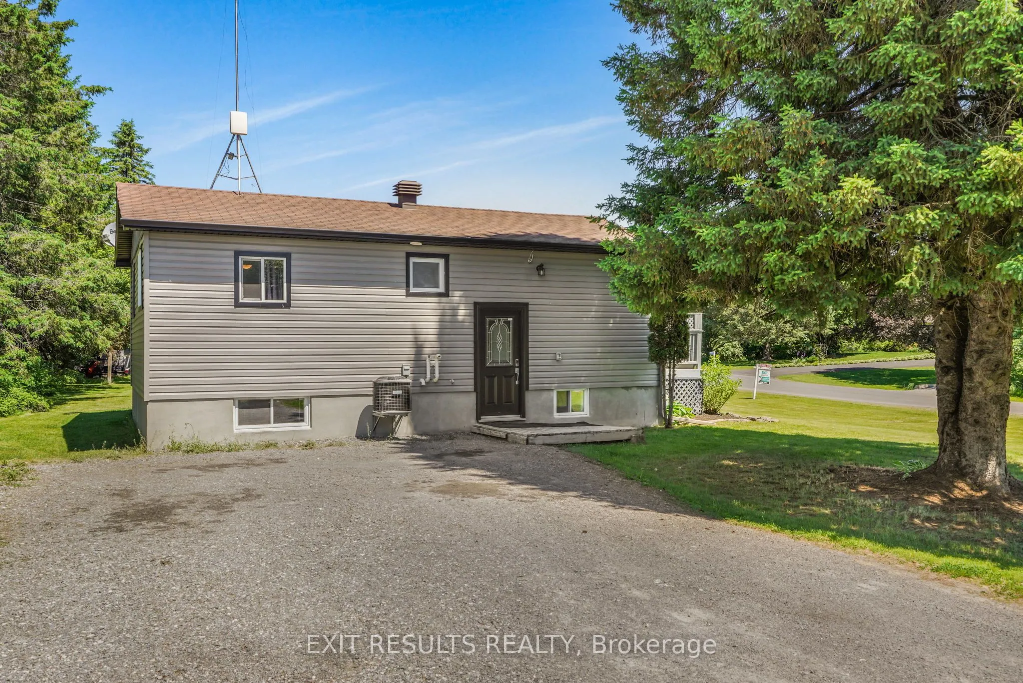 8 Beaver Lane