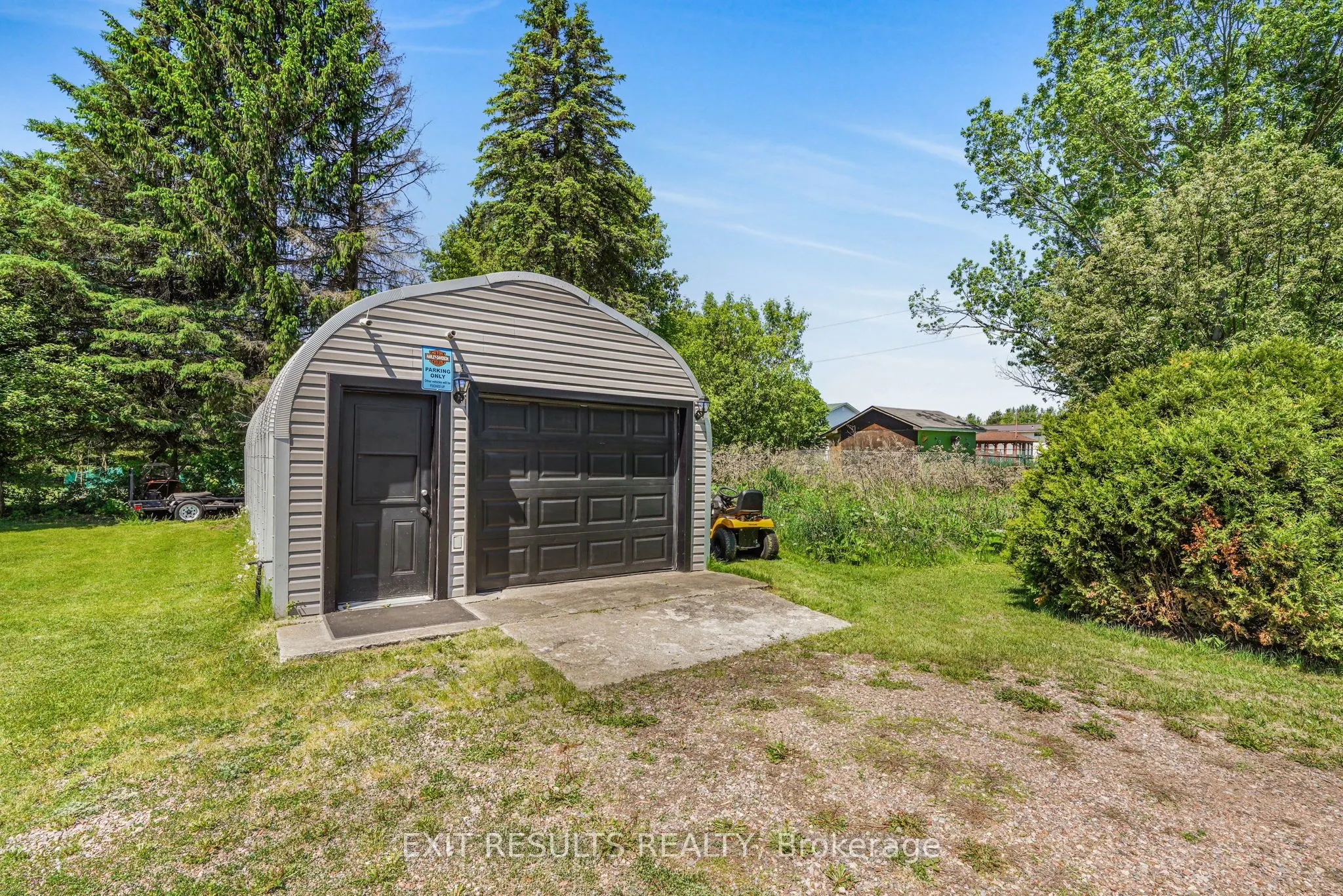 8 Beaver Lane