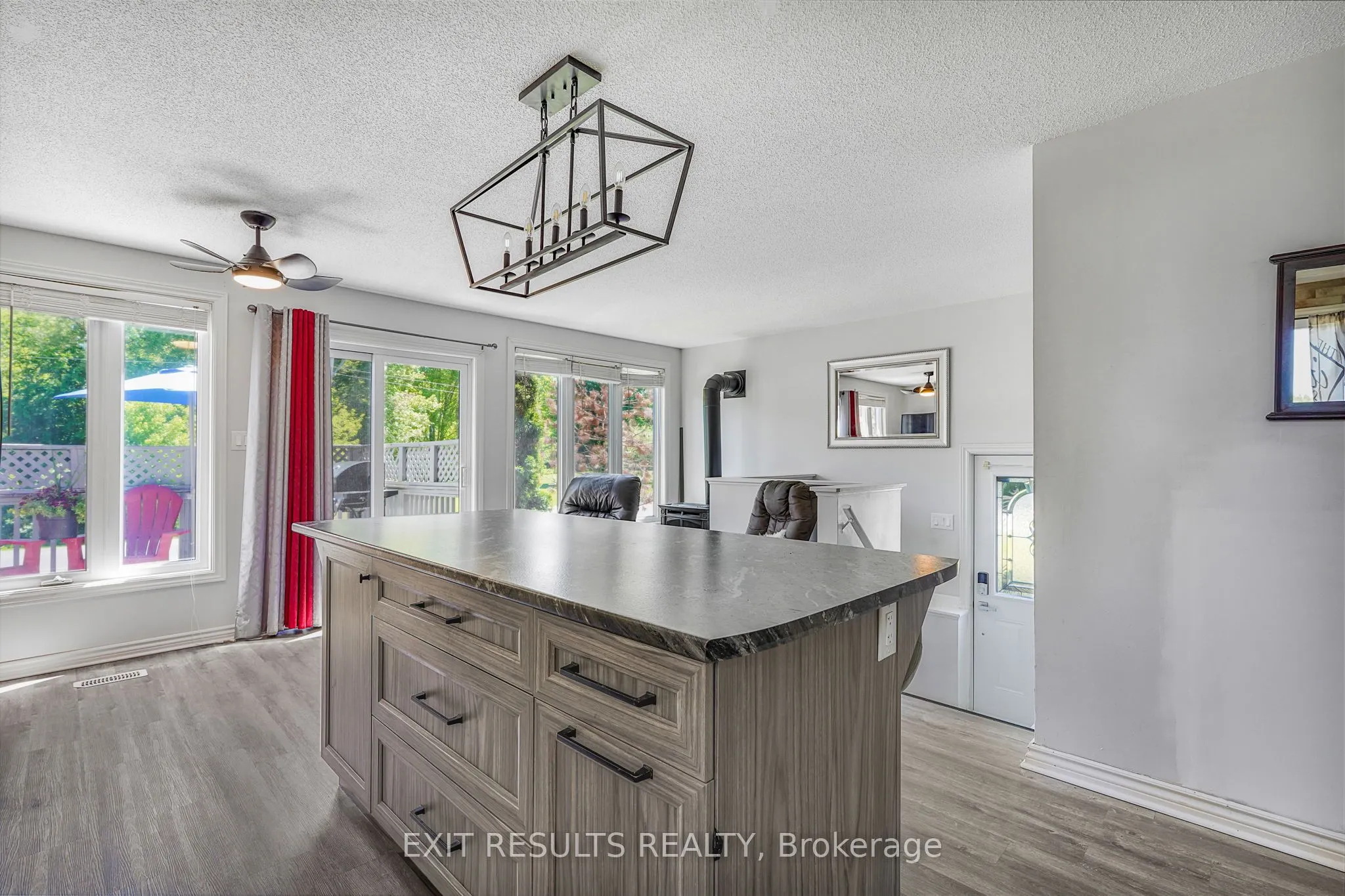 8 Beaver Lane