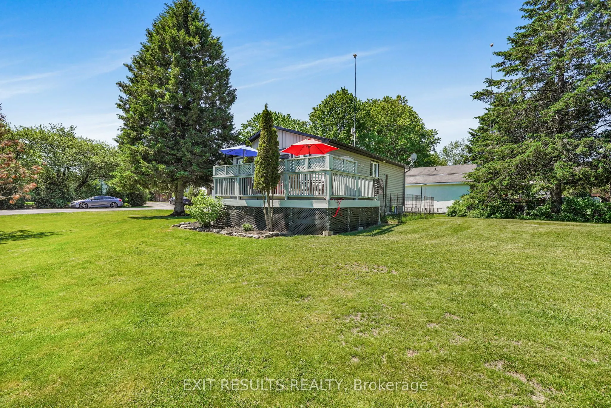 8 Beaver Lane