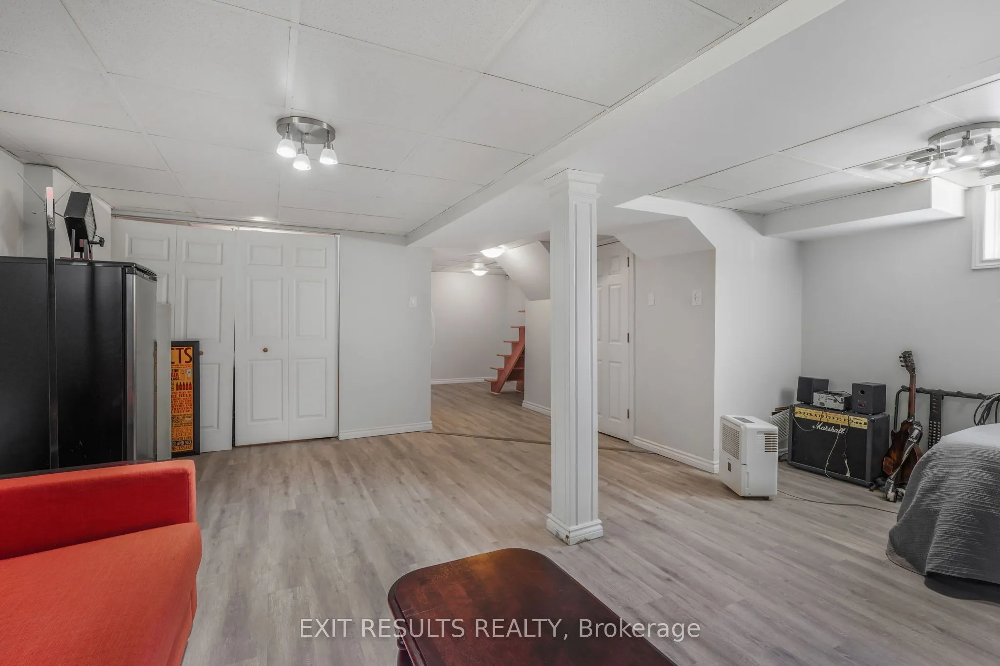 8 Beaver Lane