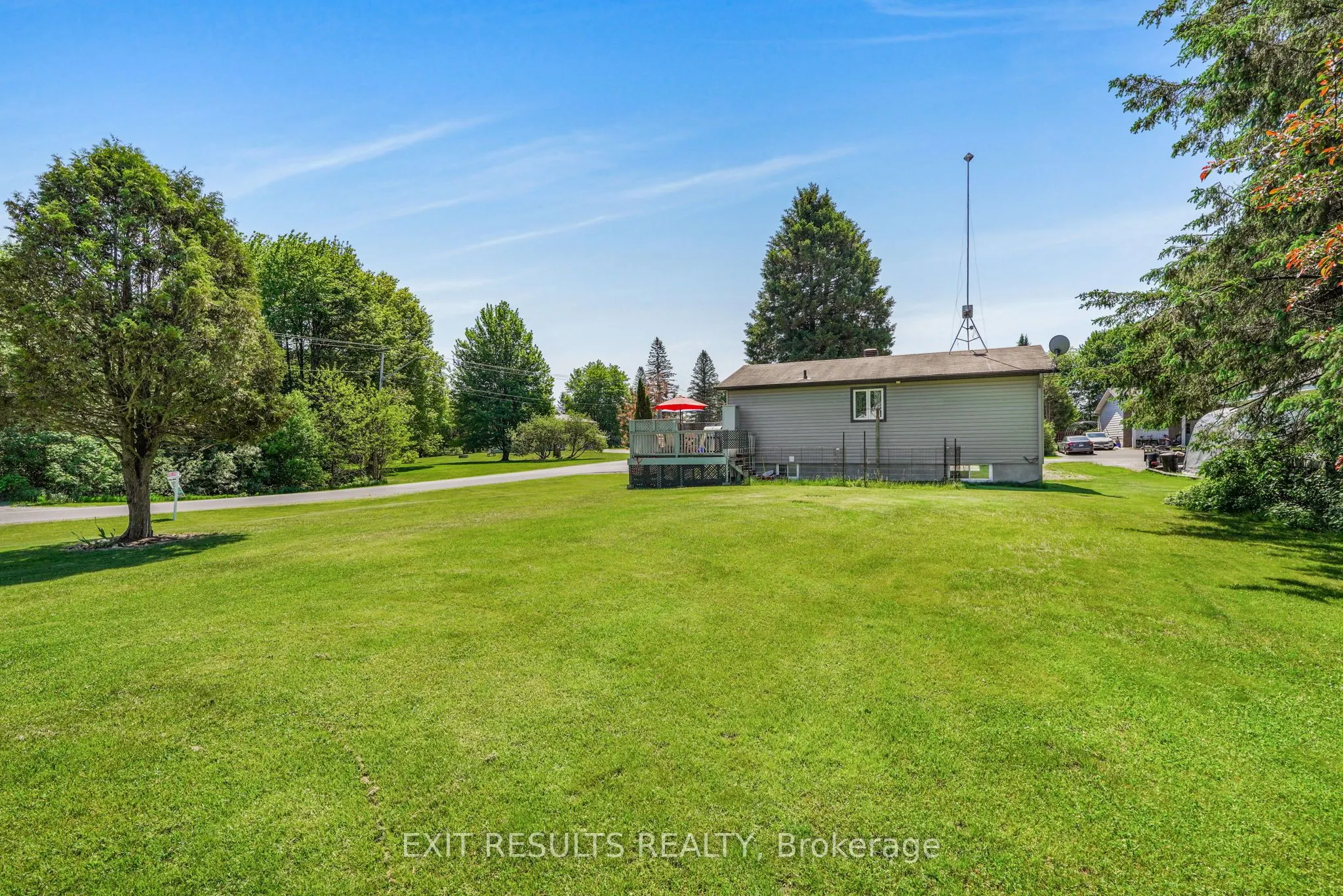 8 Beaver Lane