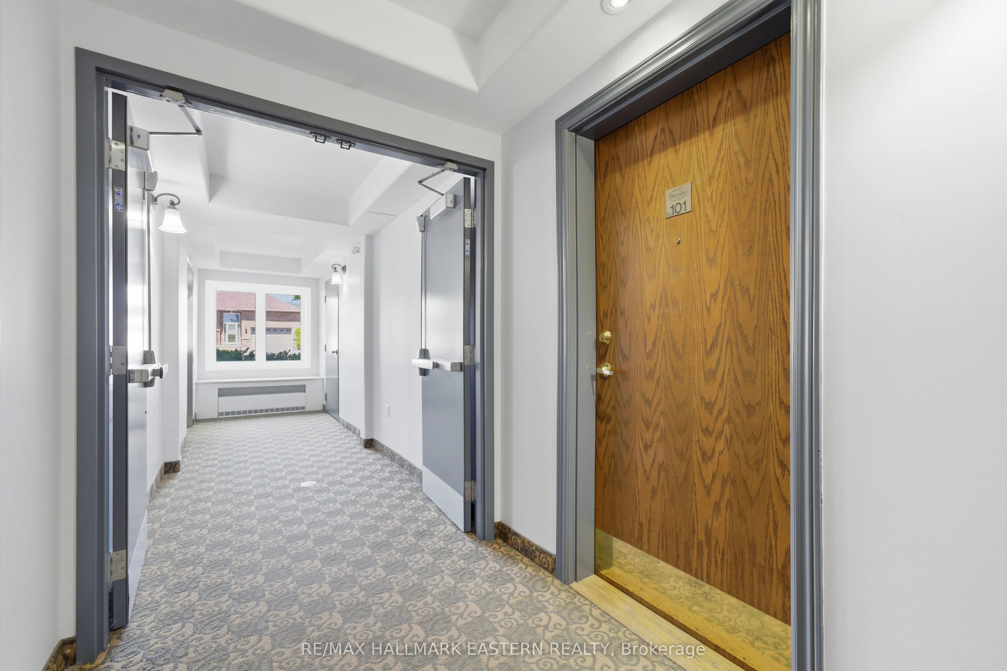 300 Spillsbury Drive #101