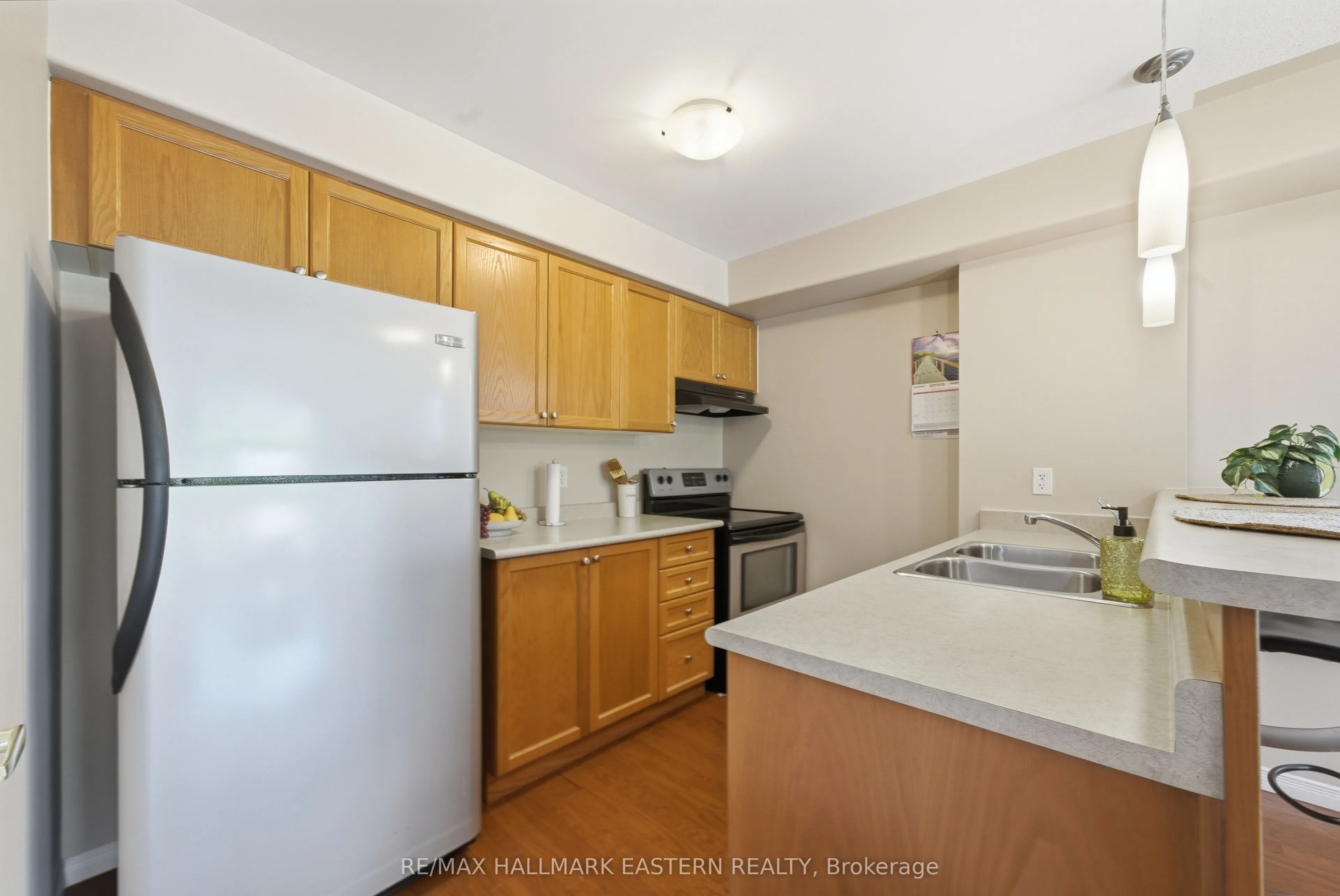 300 Spillsbury Drive #101