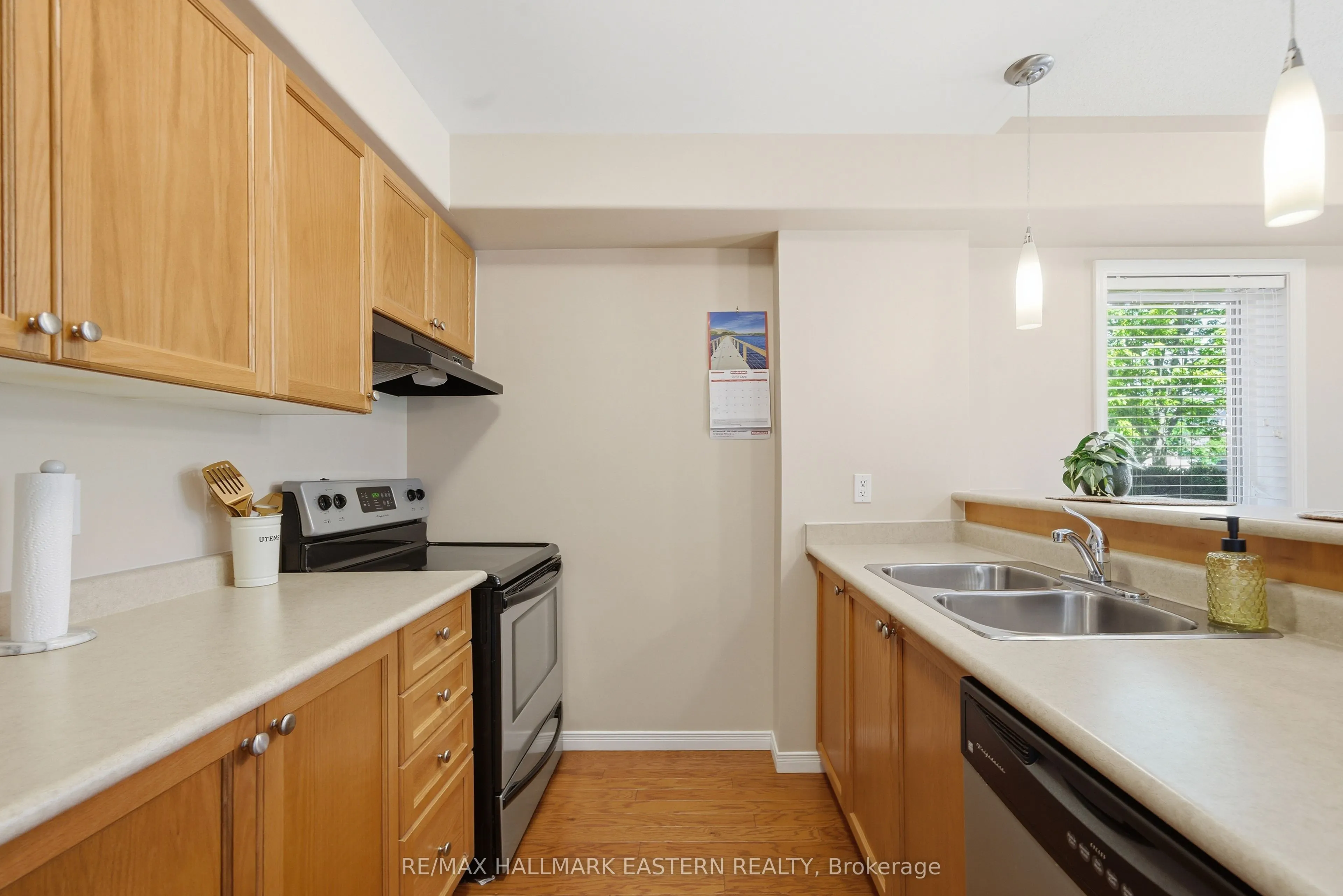 300 Spillsbury Drive #101