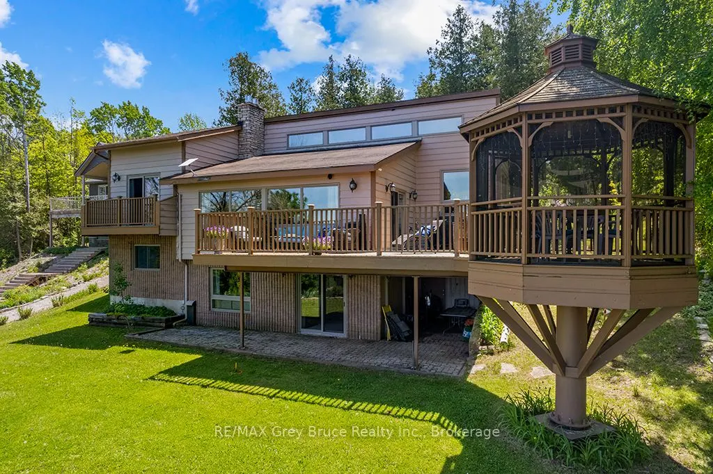 121 Ivy Drive