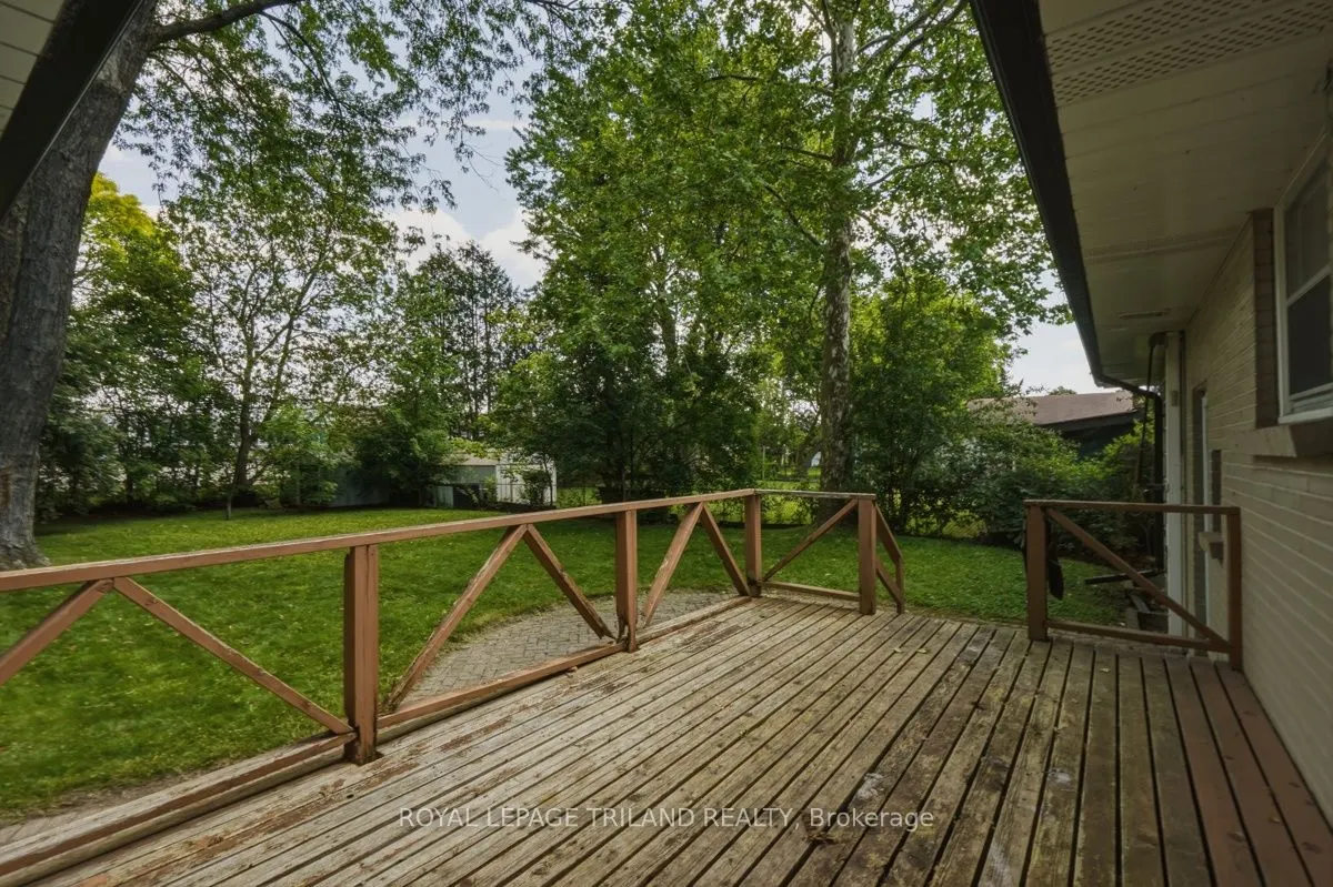 1492 North Vernon Avenue