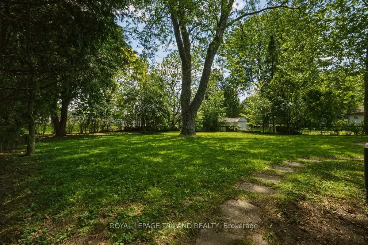 1492 North Vernon Avenue