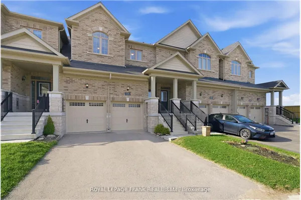 15 Highlands Boulevard