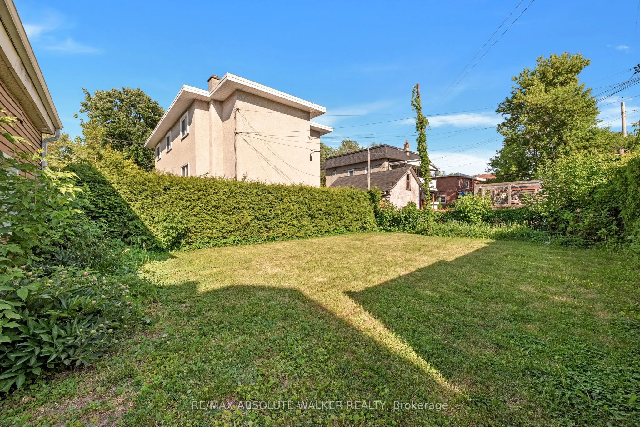 412 Montreal Road
